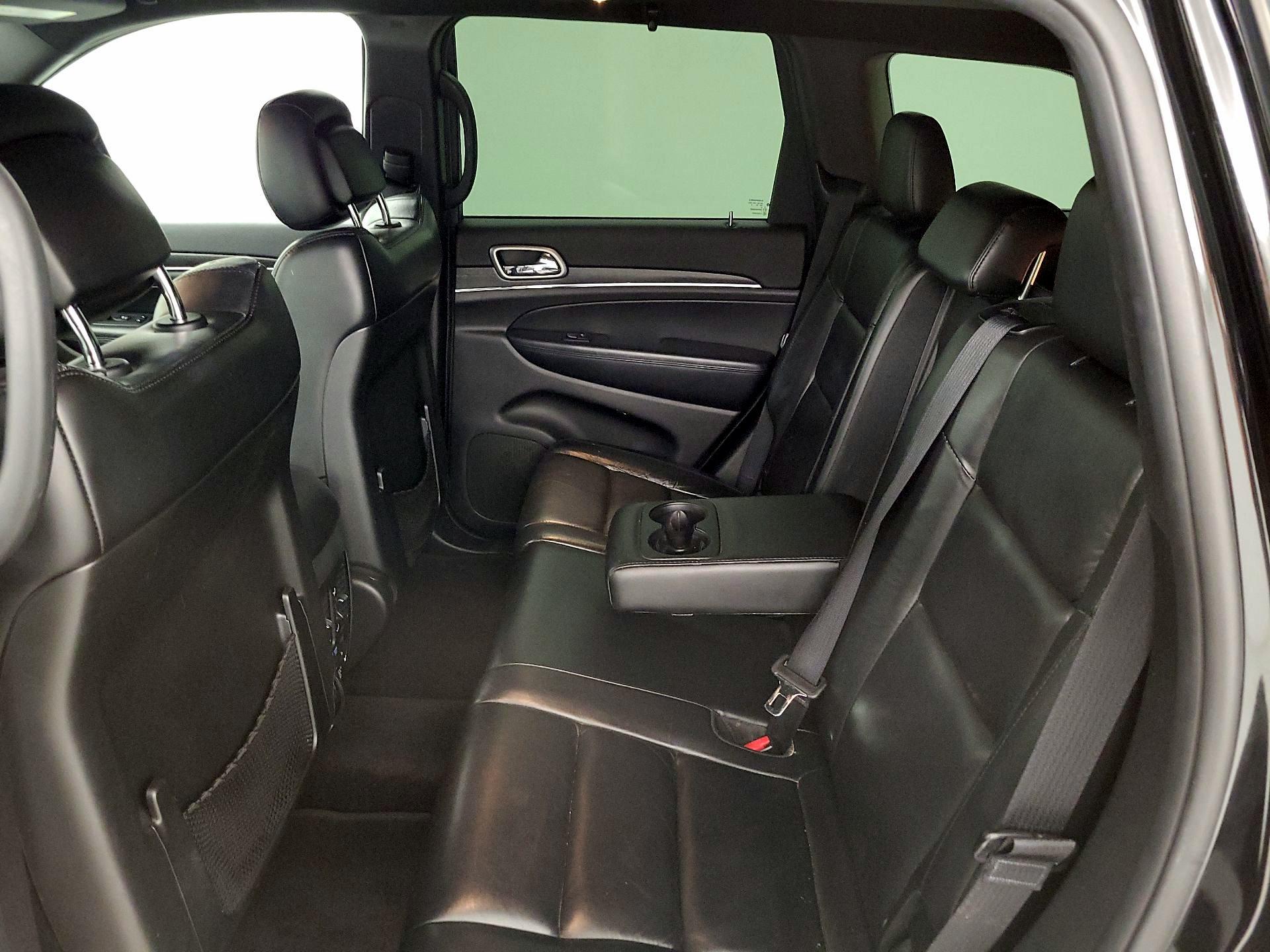 Thumbnail: 2018 Jeep Grand Cherokee - 20