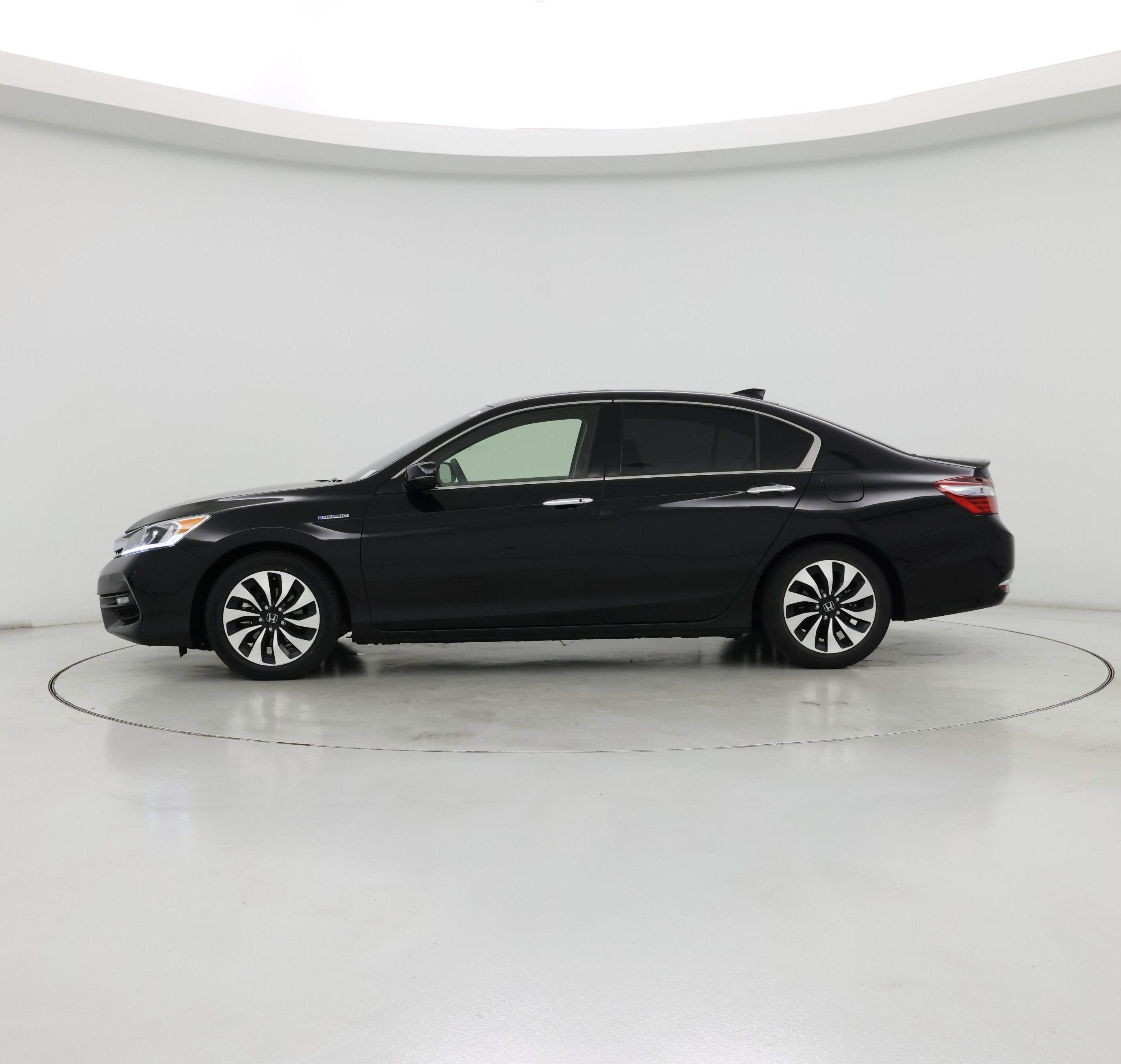 Thumbnail: 2017 Honda Accord - 3