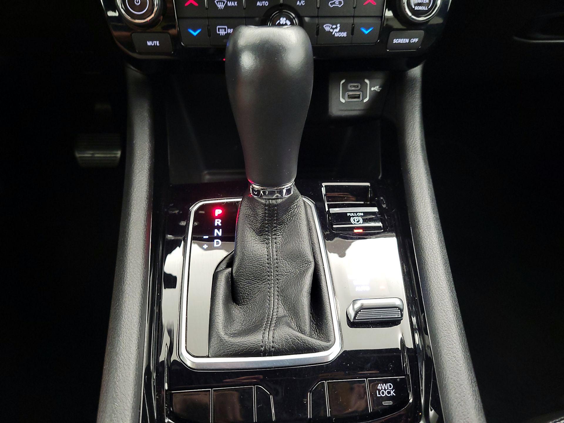 Thumbnail: 2022 Jeep Compass - 17