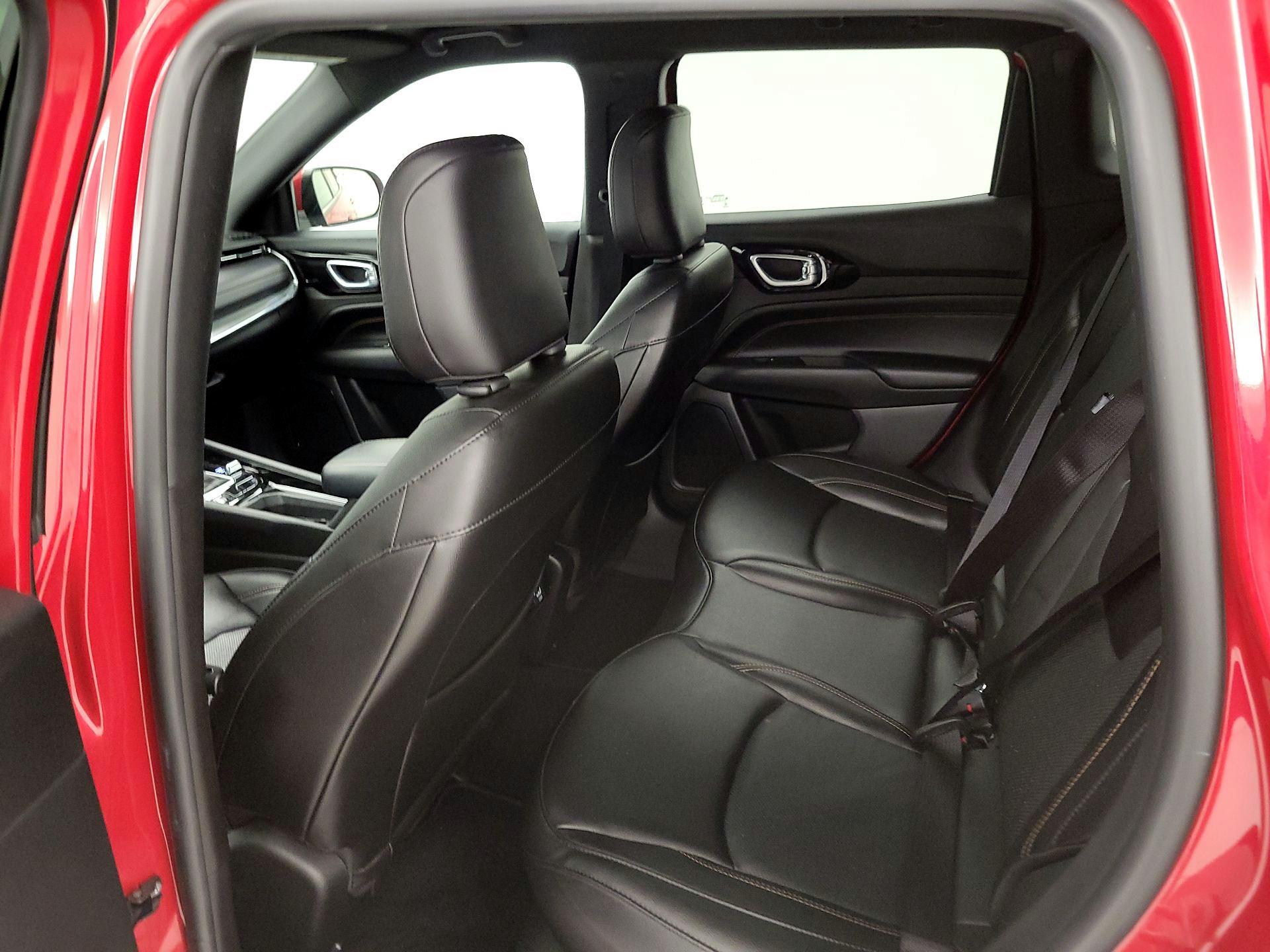 Thumbnail: 2022 Jeep Compass - 19