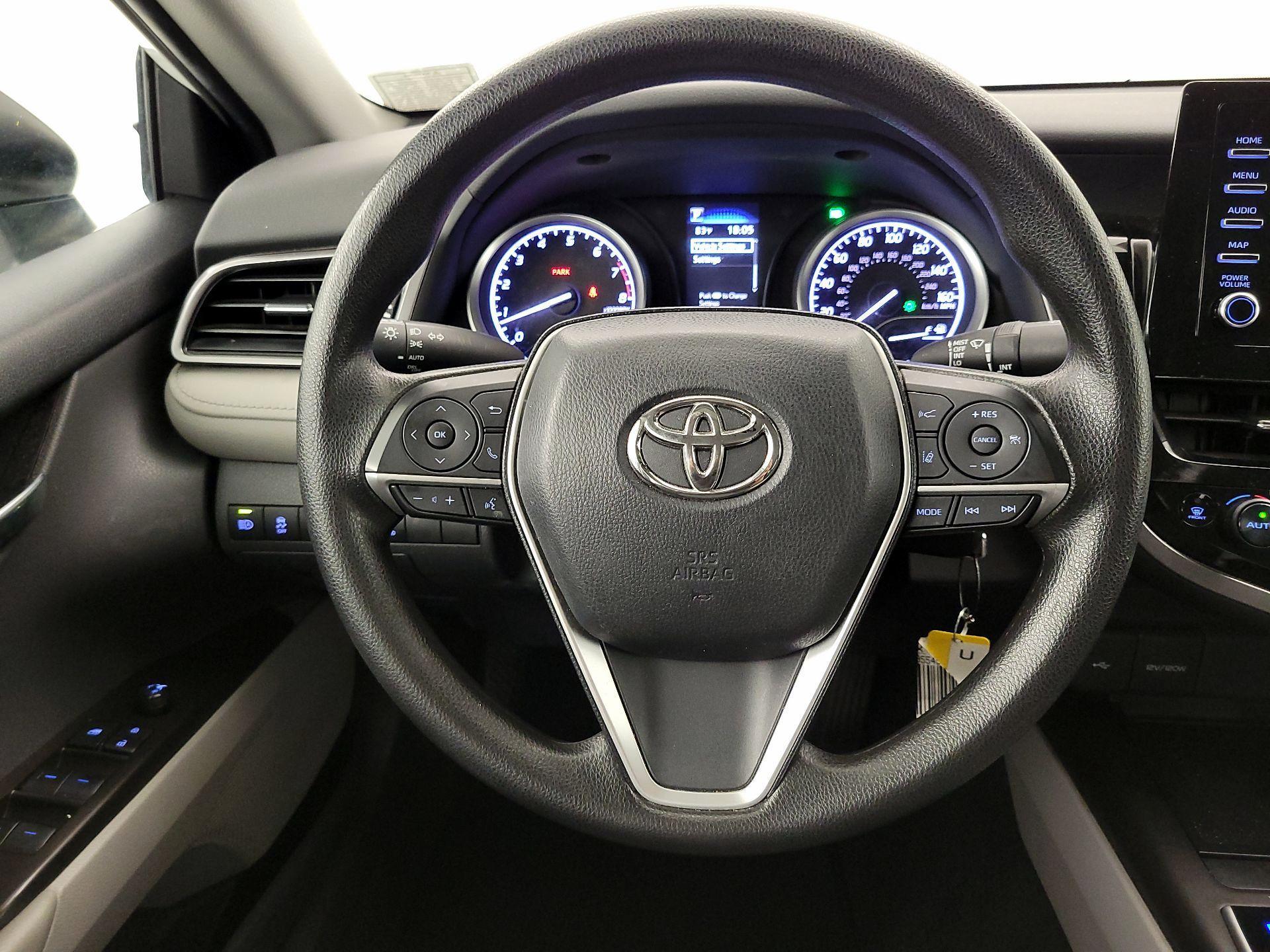 Thumbnail: 2022 Toyota Camry - 10