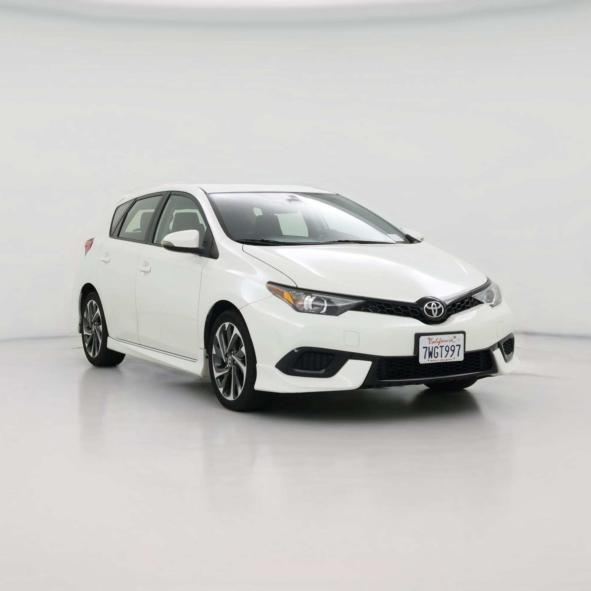 Thumbnail: 2017 Toyota Corolla iM - 1