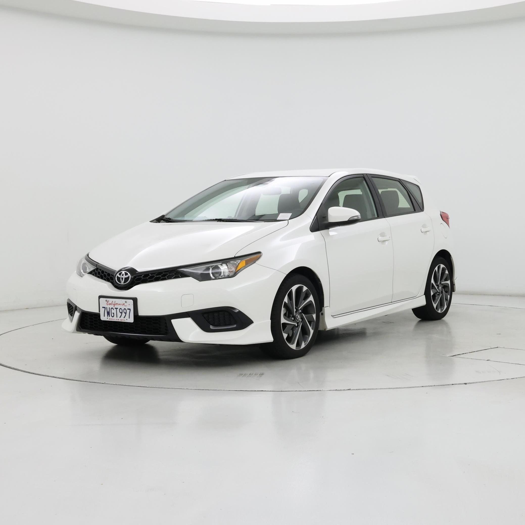 Thumbnail: 2017 Toyota Corolla iM - 4
