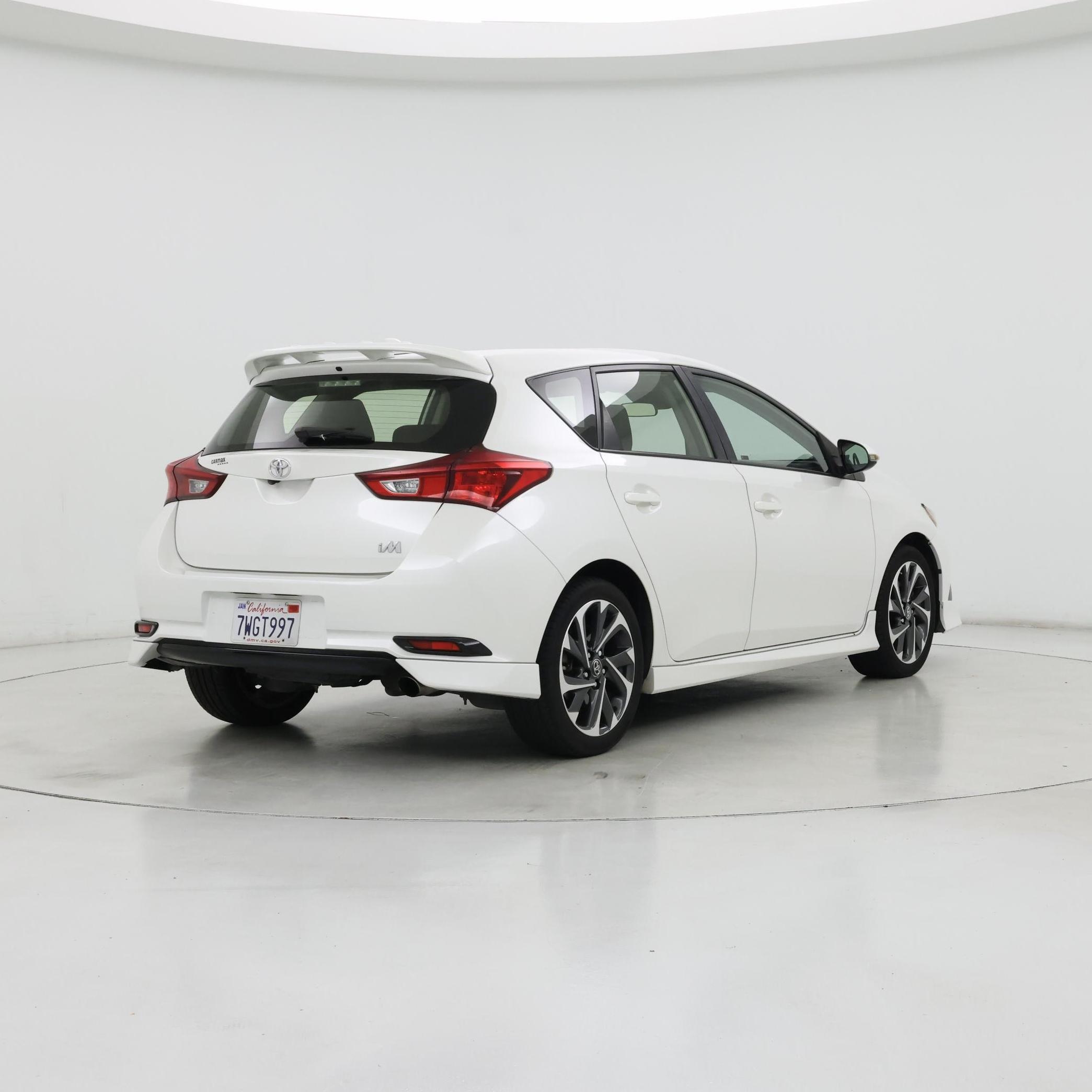 Thumbnail: 2017 Toyota Corolla iM - 8