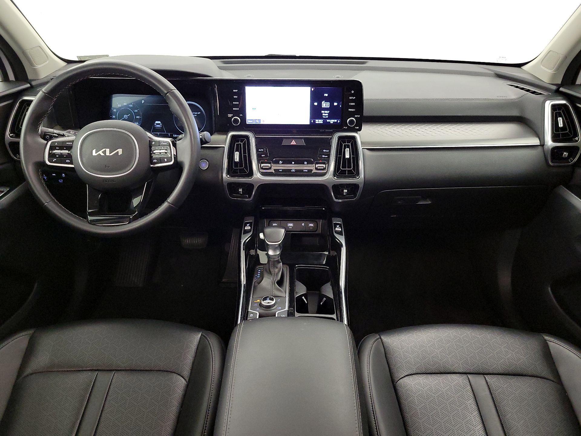 Thumbnail: 2023 Kia Sorento - 9