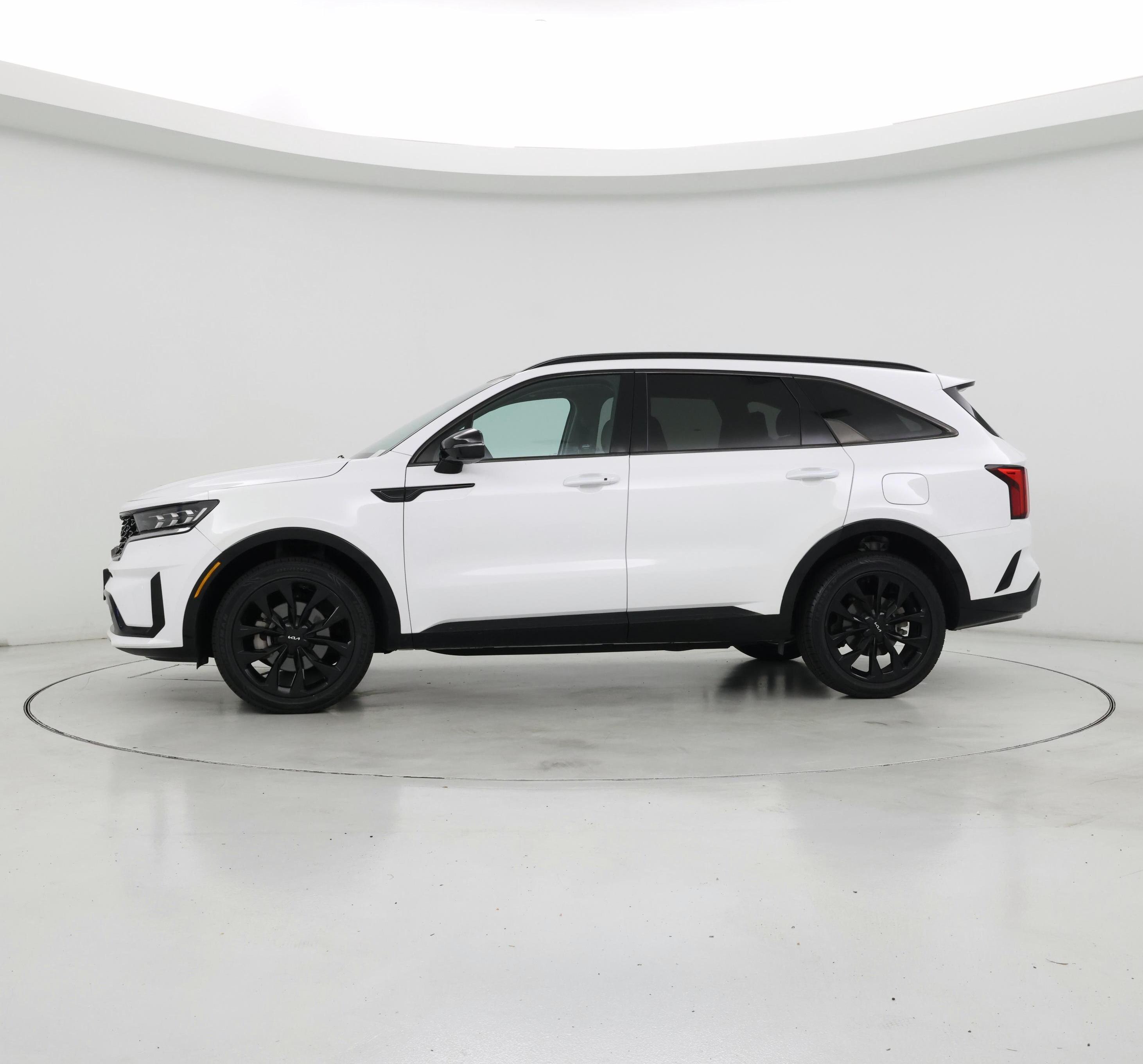 Thumbnail: 2023 Kia Sorento - 3