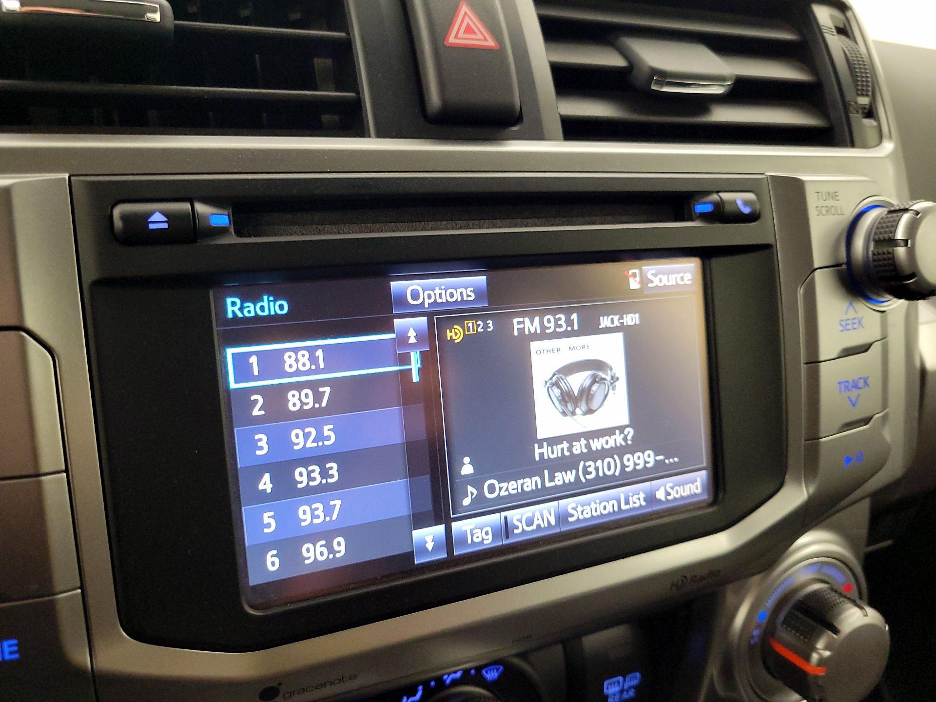 Thumbnail: 2015 Toyota 4Runner - 15
