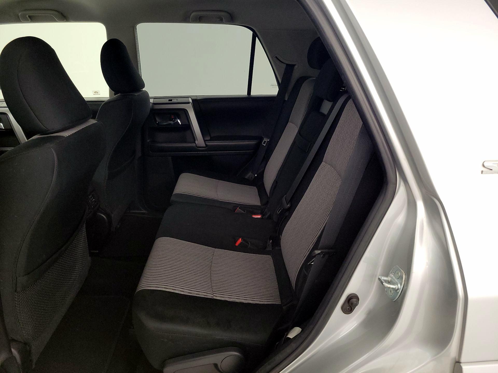 Thumbnail: 2015 Toyota 4Runner - 19