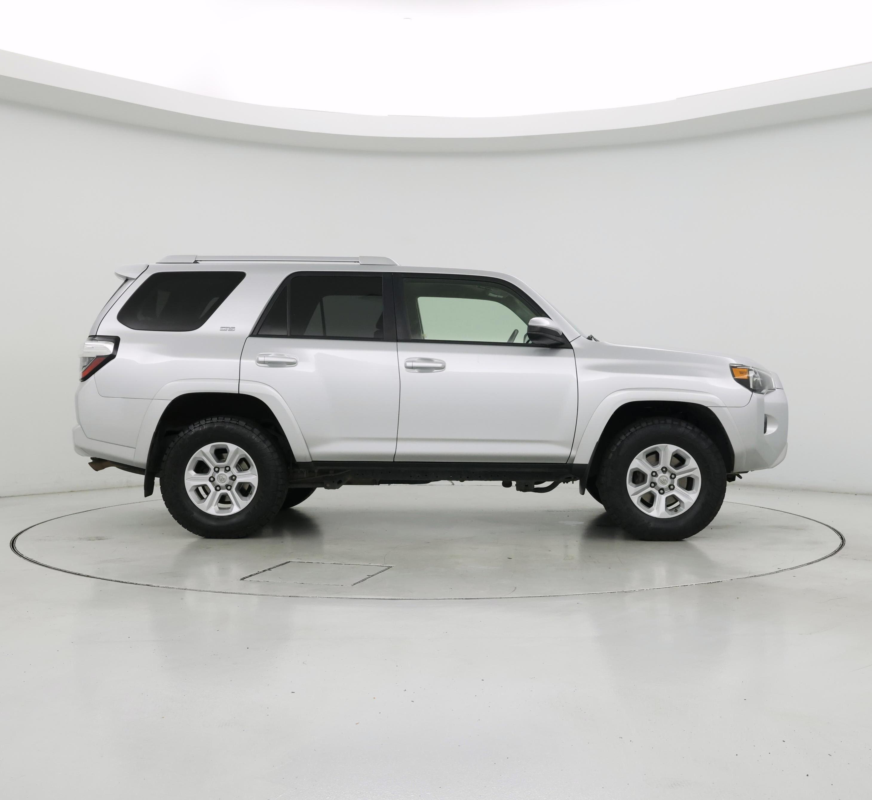 Thumbnail: 2015 Toyota 4Runner - 7