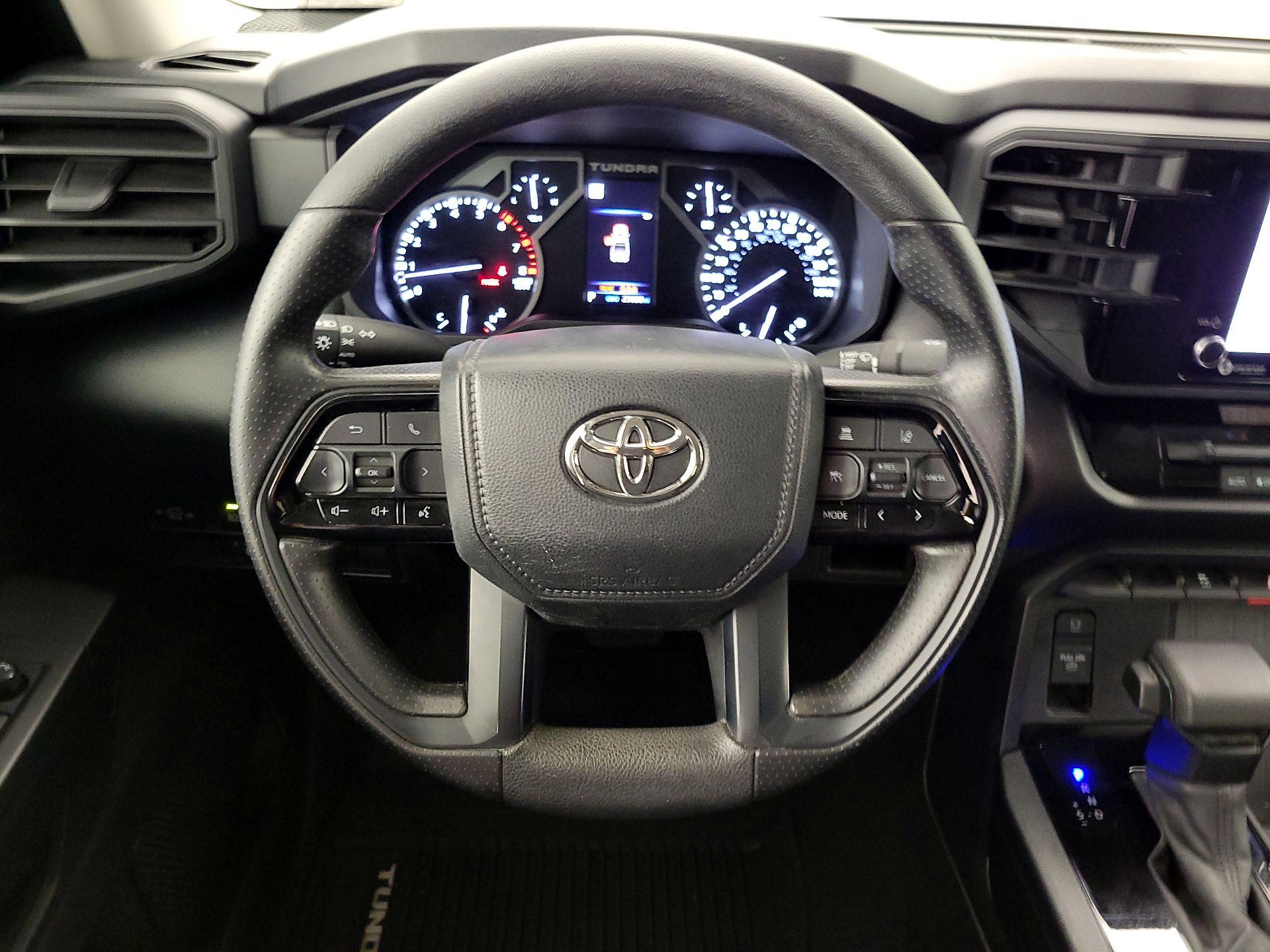 Thumbnail: 2024 Toyota Tundra - 10