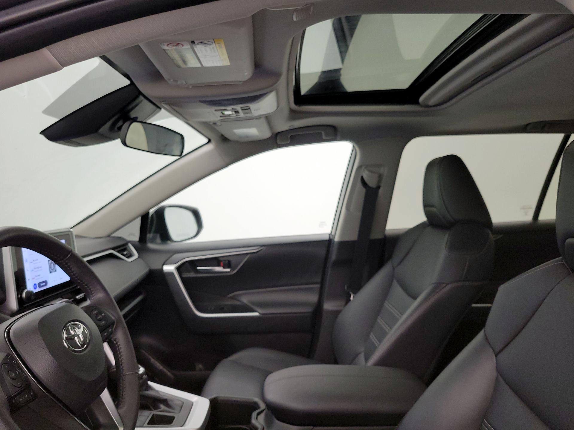 Thumbnail: 2024 Toyota RAV4 - 19