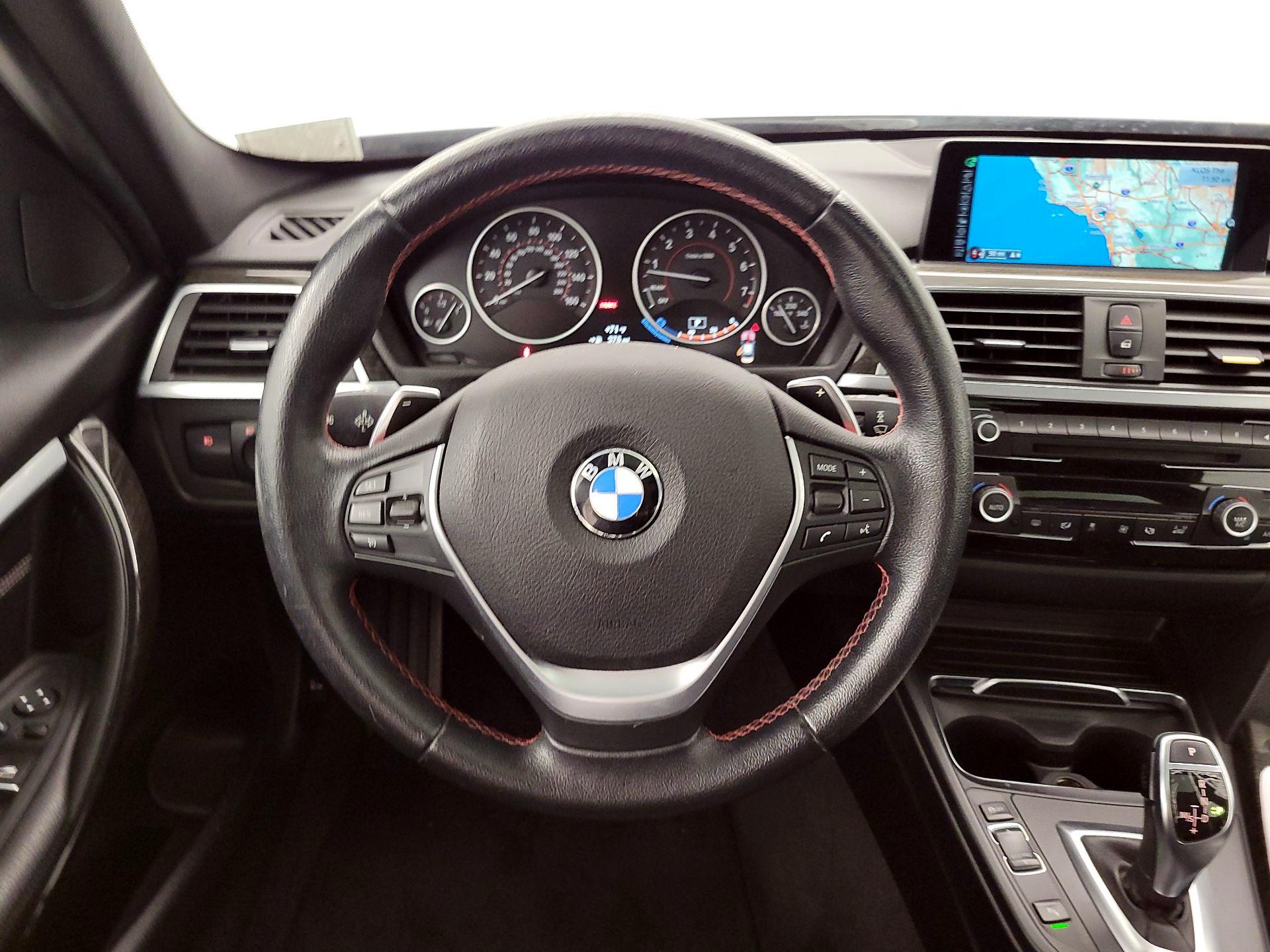 Thumbnail: 2016 BMW 3 Series - 10