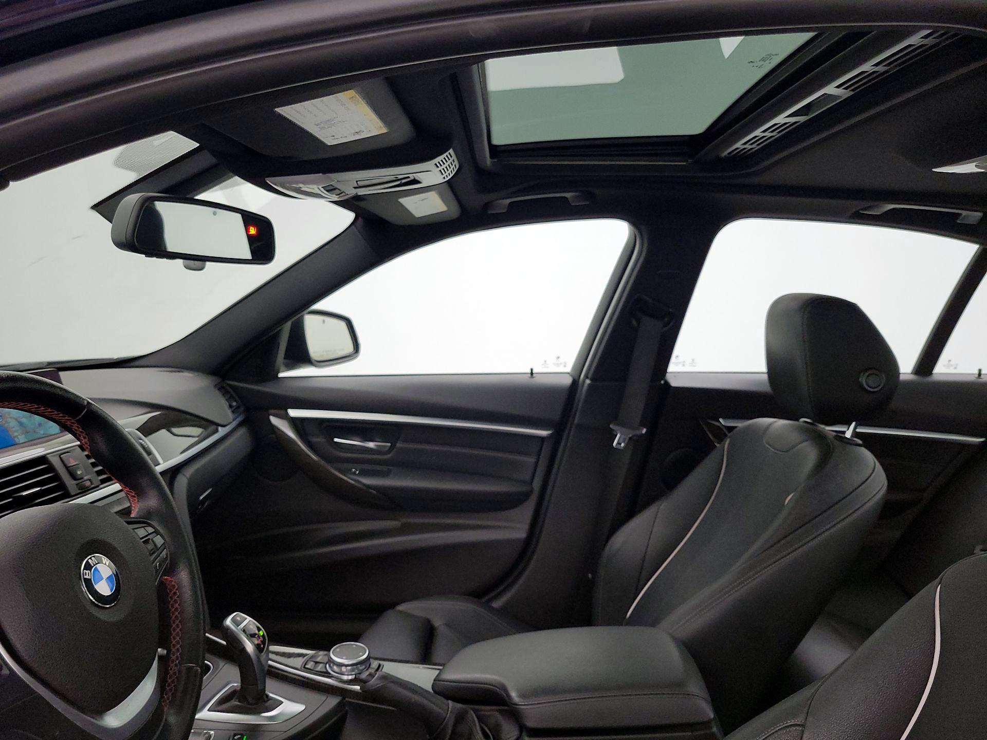 Thumbnail: 2016 BMW 3 Series - 20