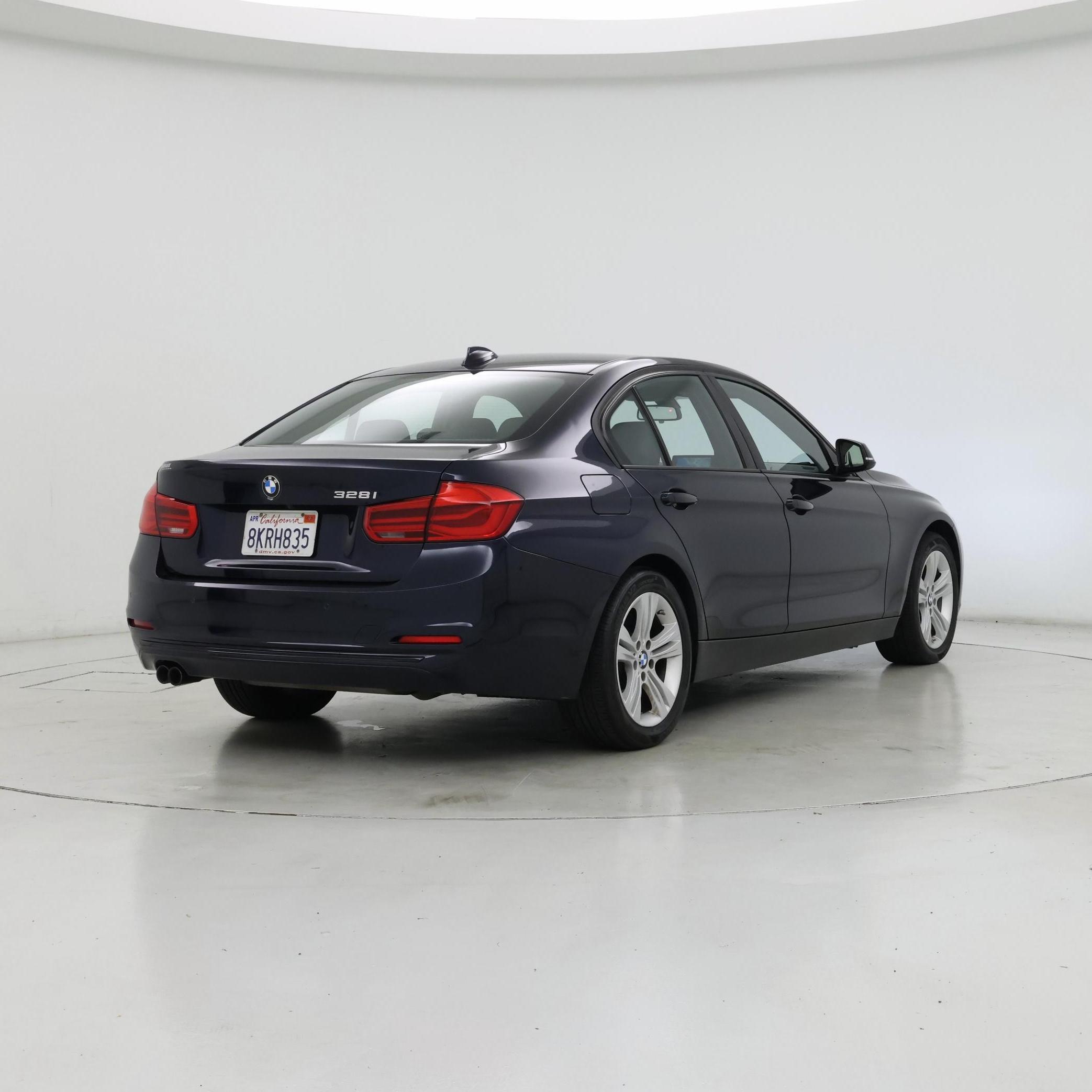 Thumbnail: 2016 BMW 3 Series - 8