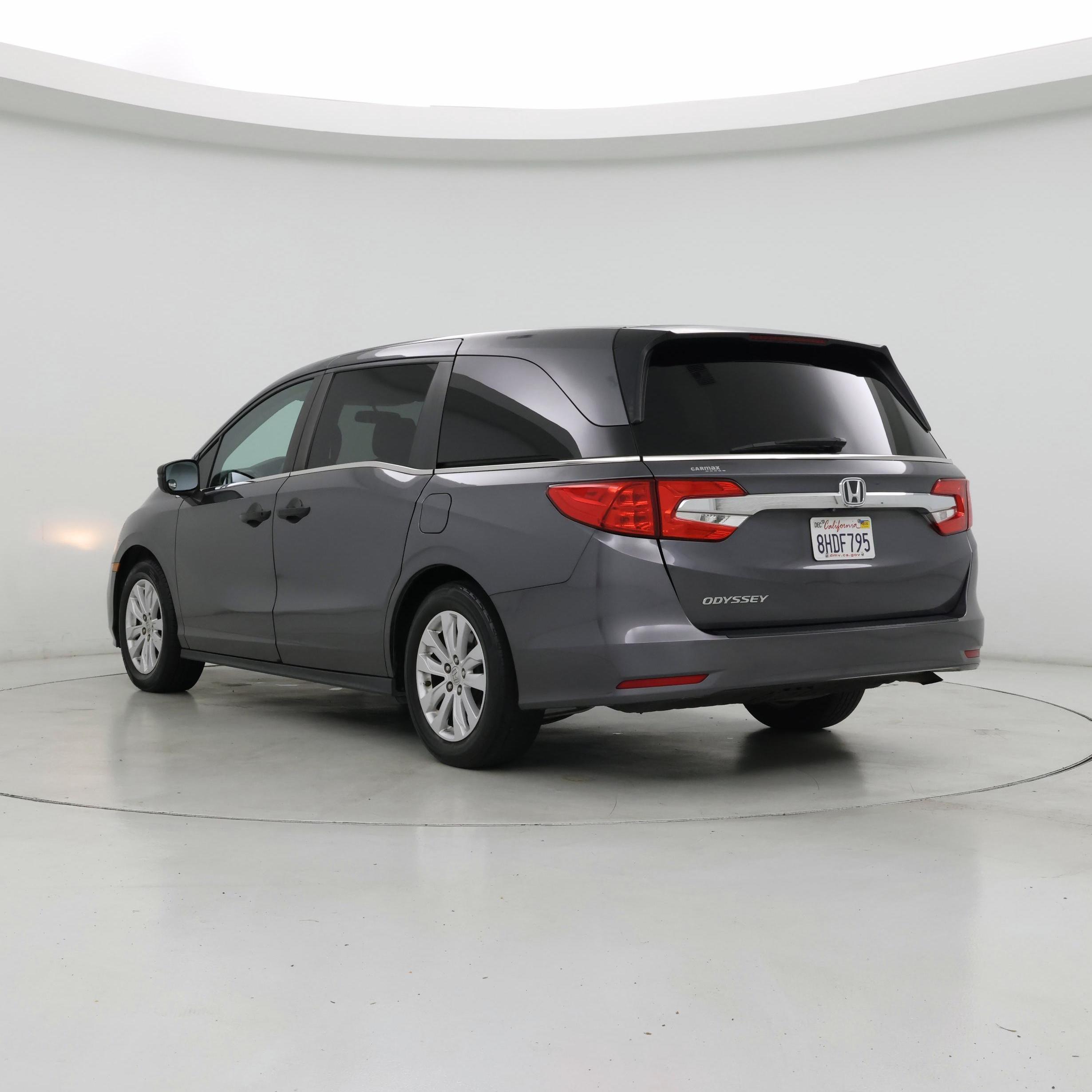 Thumbnail: 2019 Honda Odyssey - 2