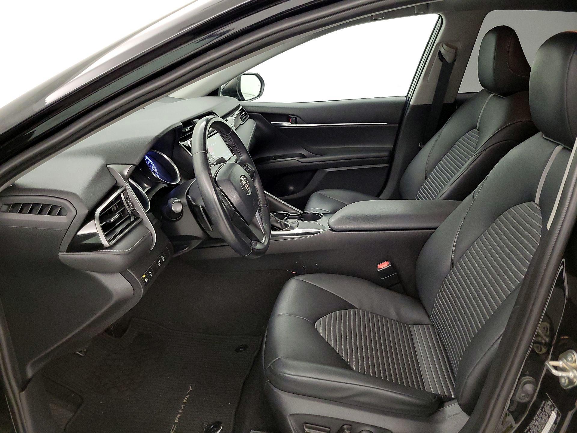 Thumbnail: 2019 Toyota Camry - 11