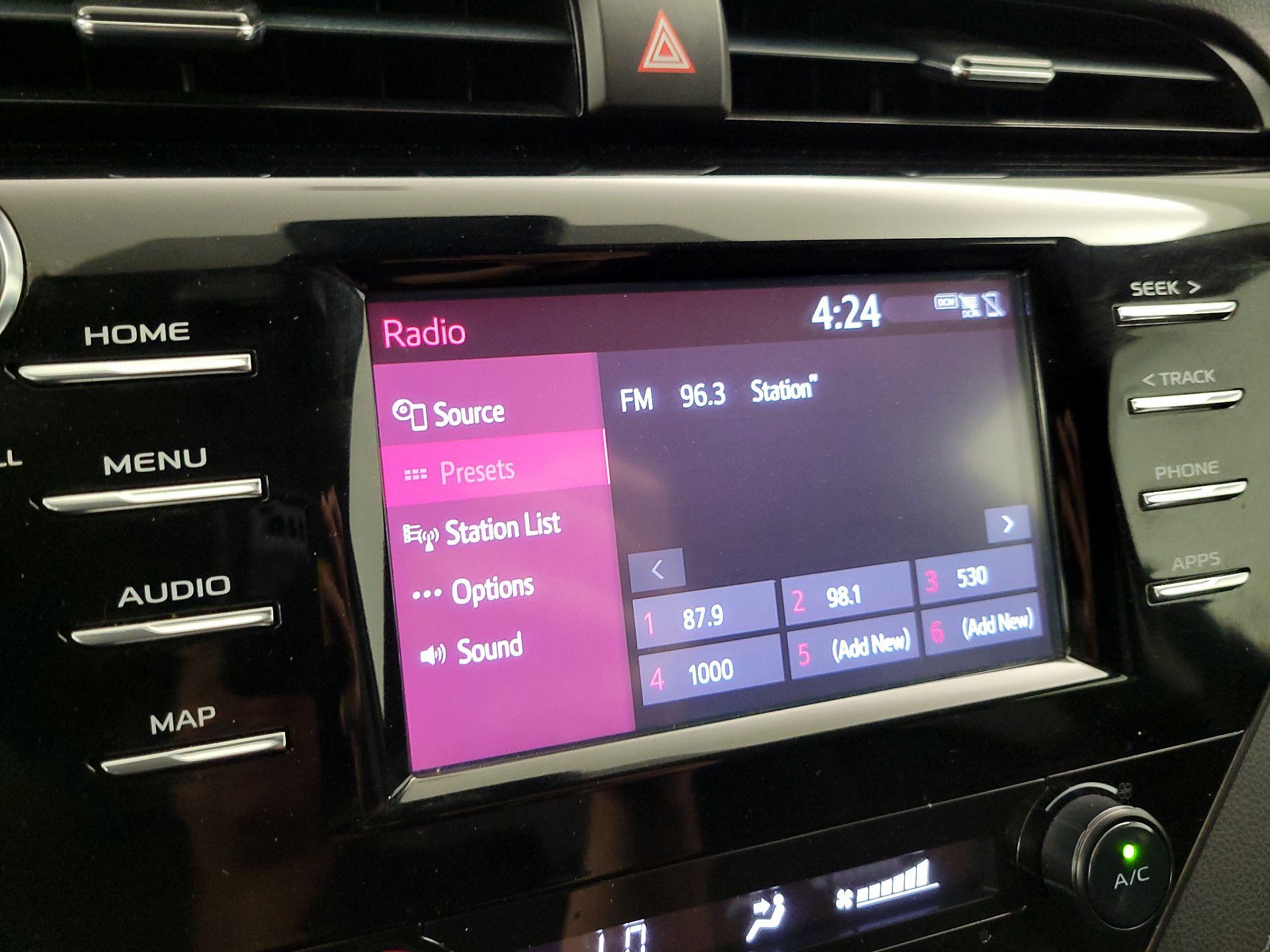 Thumbnail: 2019 Toyota Camry - 15