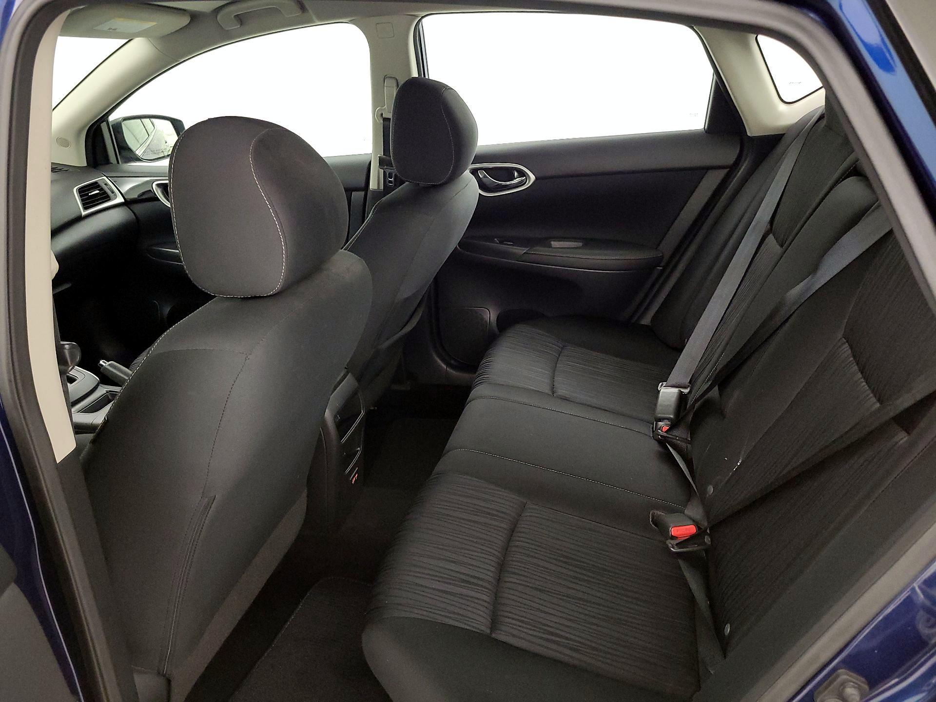 Thumbnail: 2019 Nissan Sentra - 19