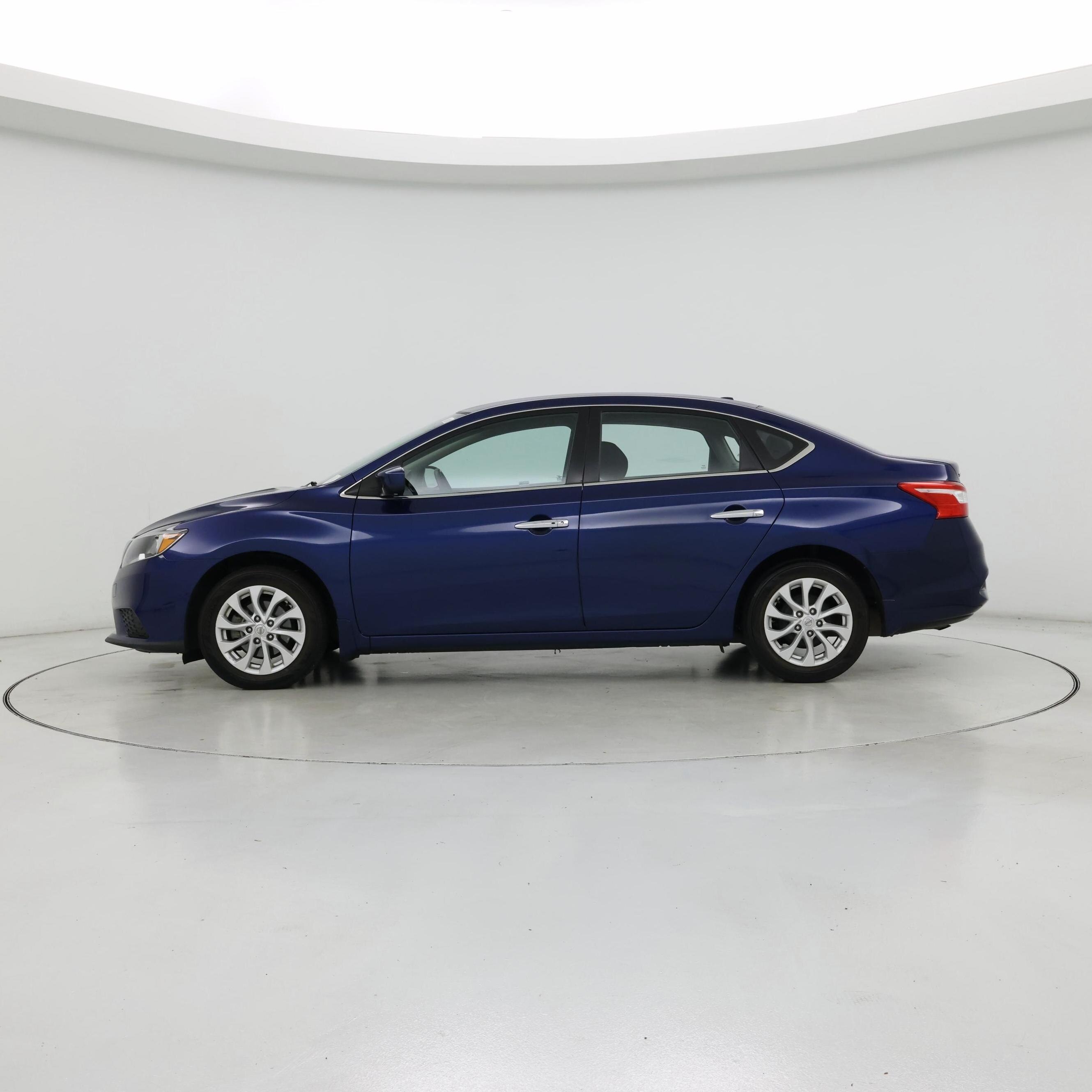 Thumbnail: 2019 Nissan Sentra - 3