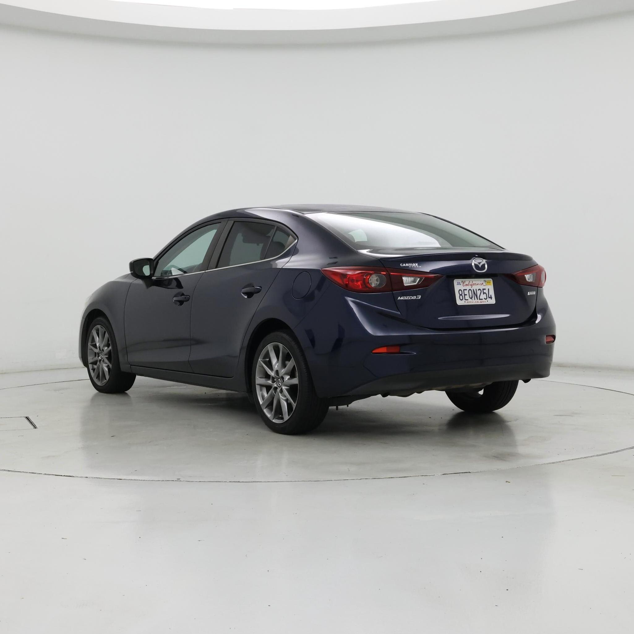 Thumbnail: 2018 Mazda Mazda3 - 2