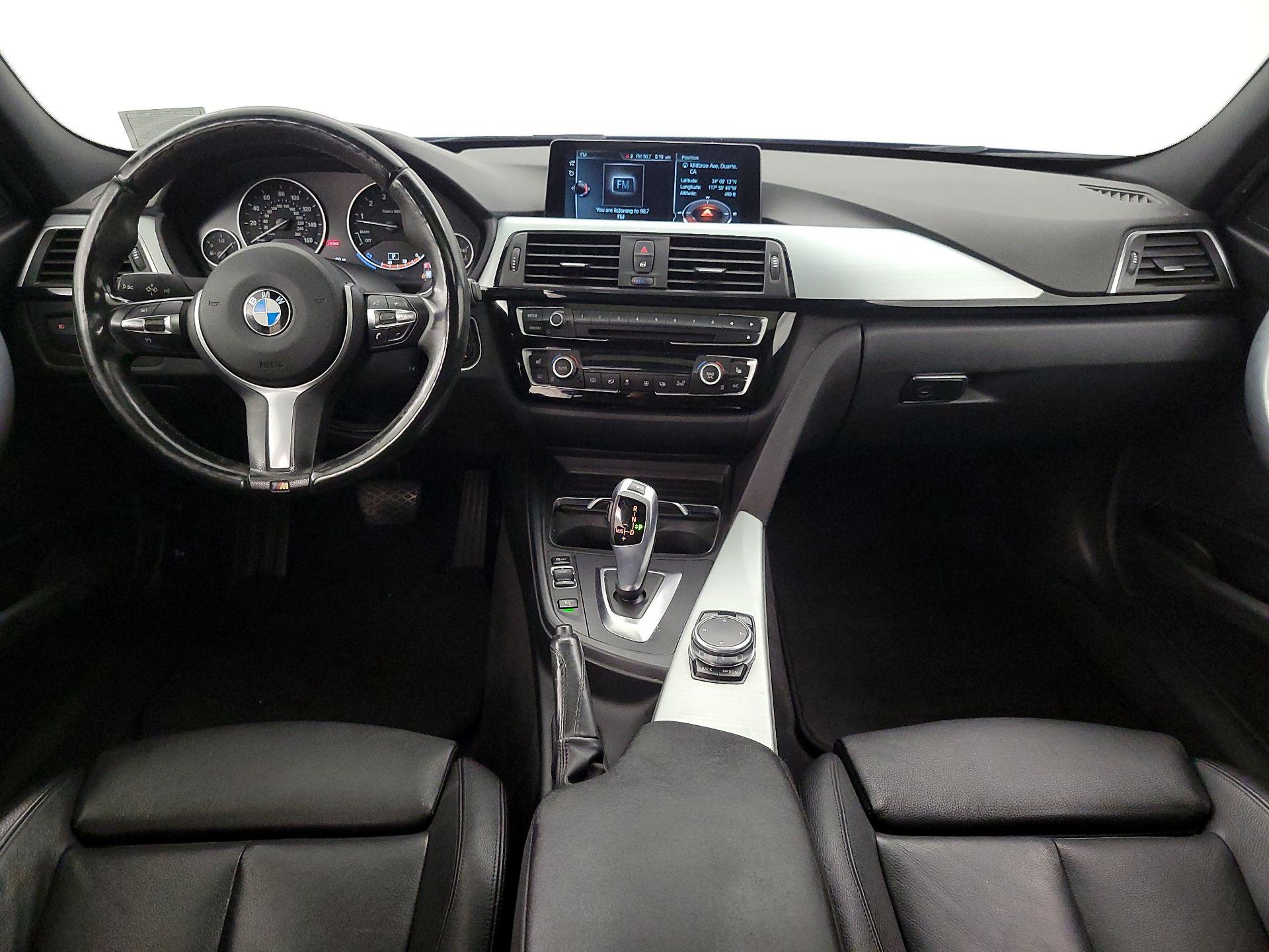 Thumbnail: 2017 BMW 3 Series - 9