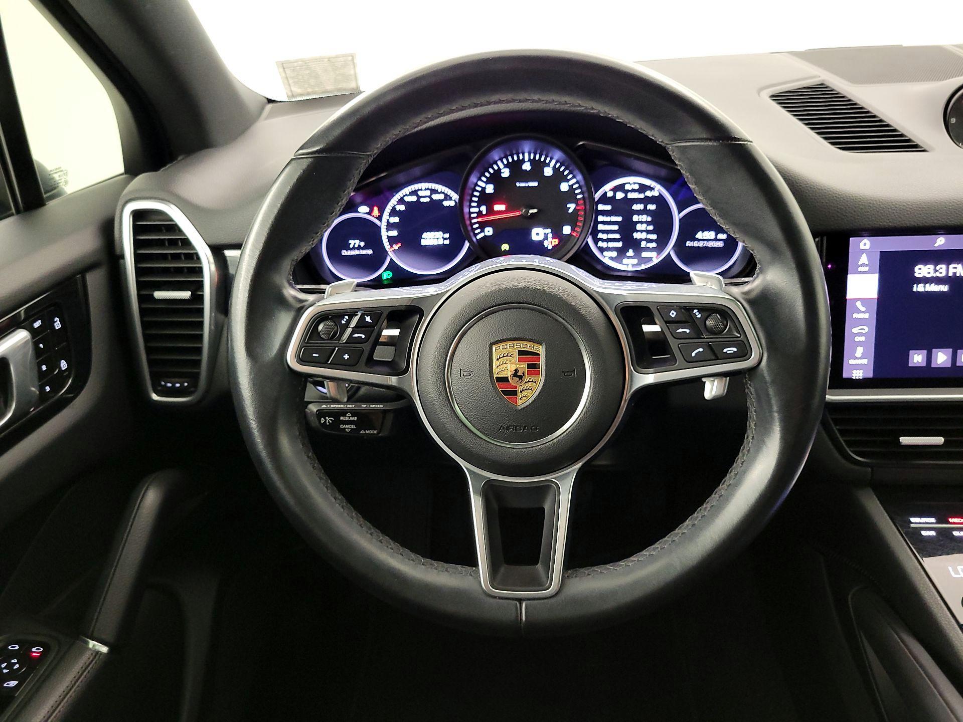 Thumbnail: 2020 Porsche Cayenne - 10