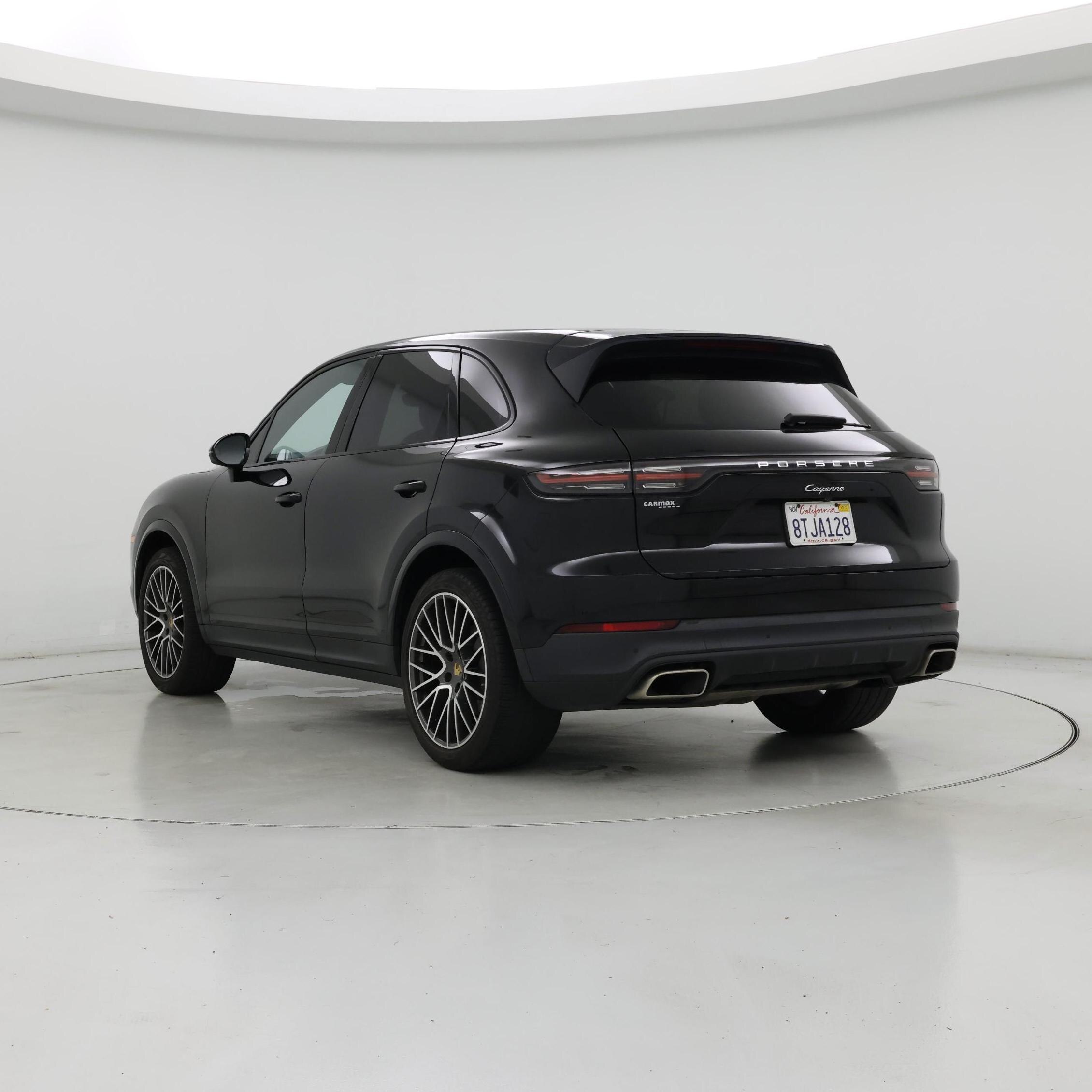 Thumbnail: 2020 Porsche Cayenne - 2