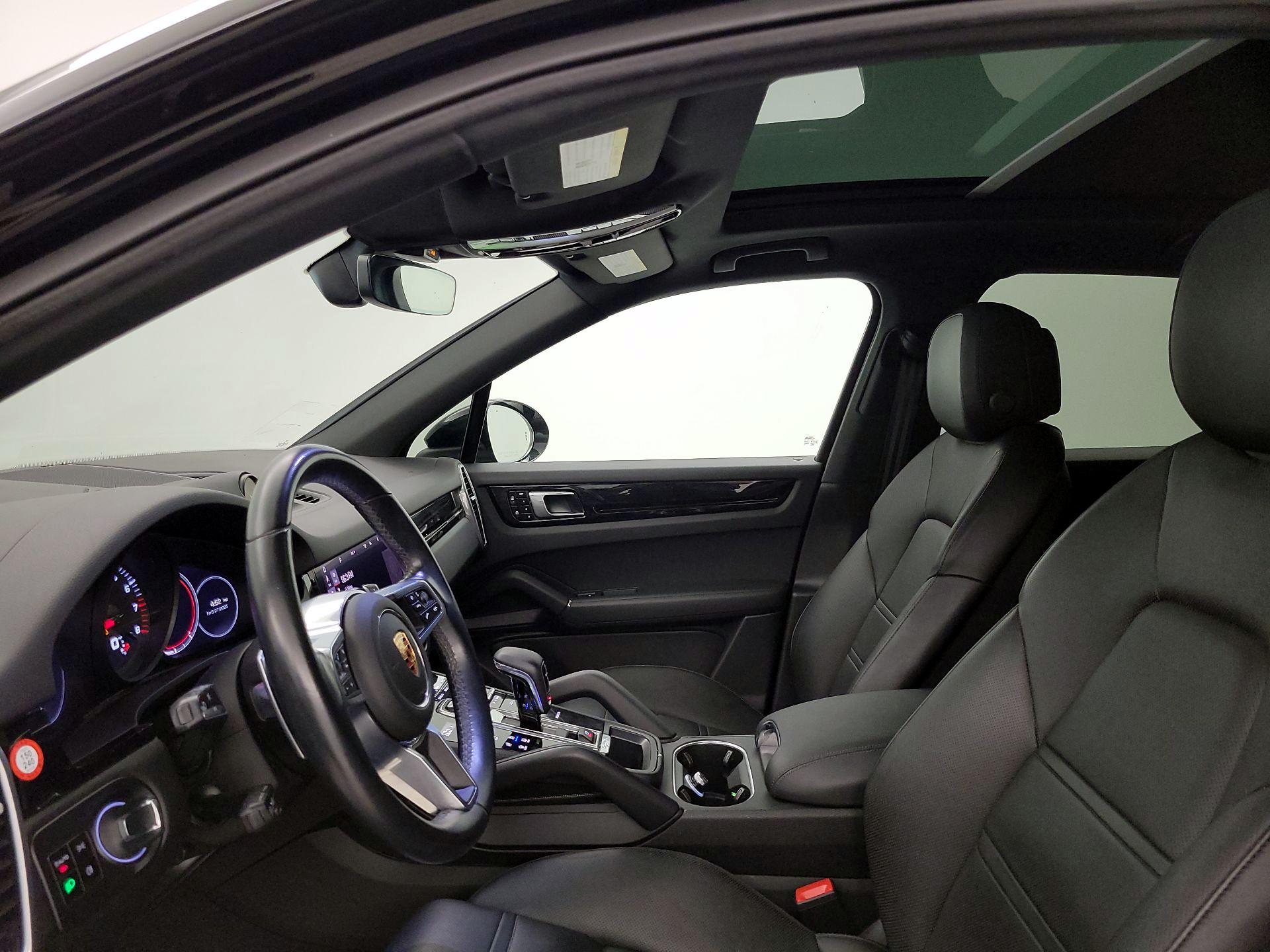 Thumbnail: 2020 Porsche Cayenne - 20