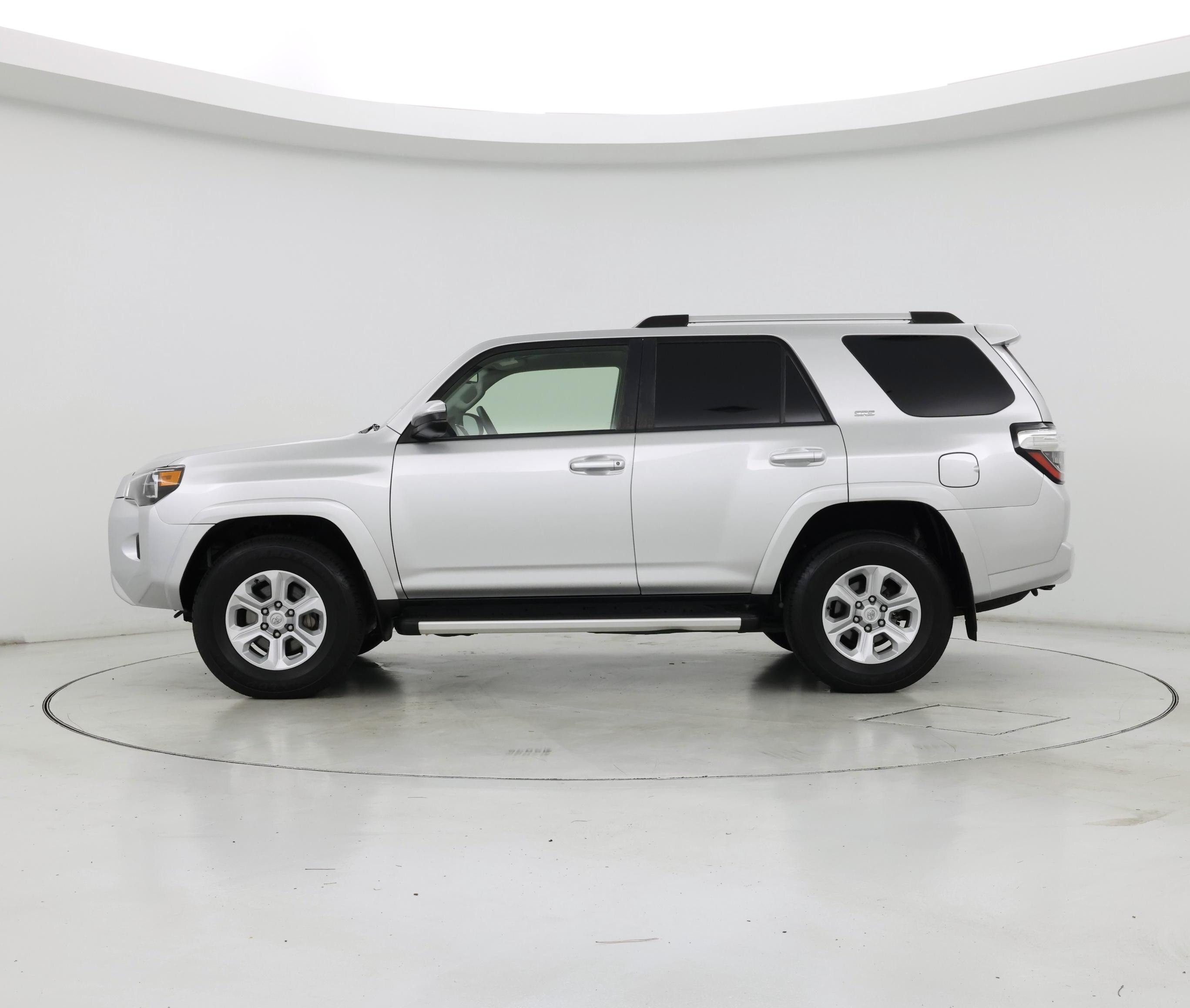 Thumbnail: 2022 Toyota 4Runner - 3