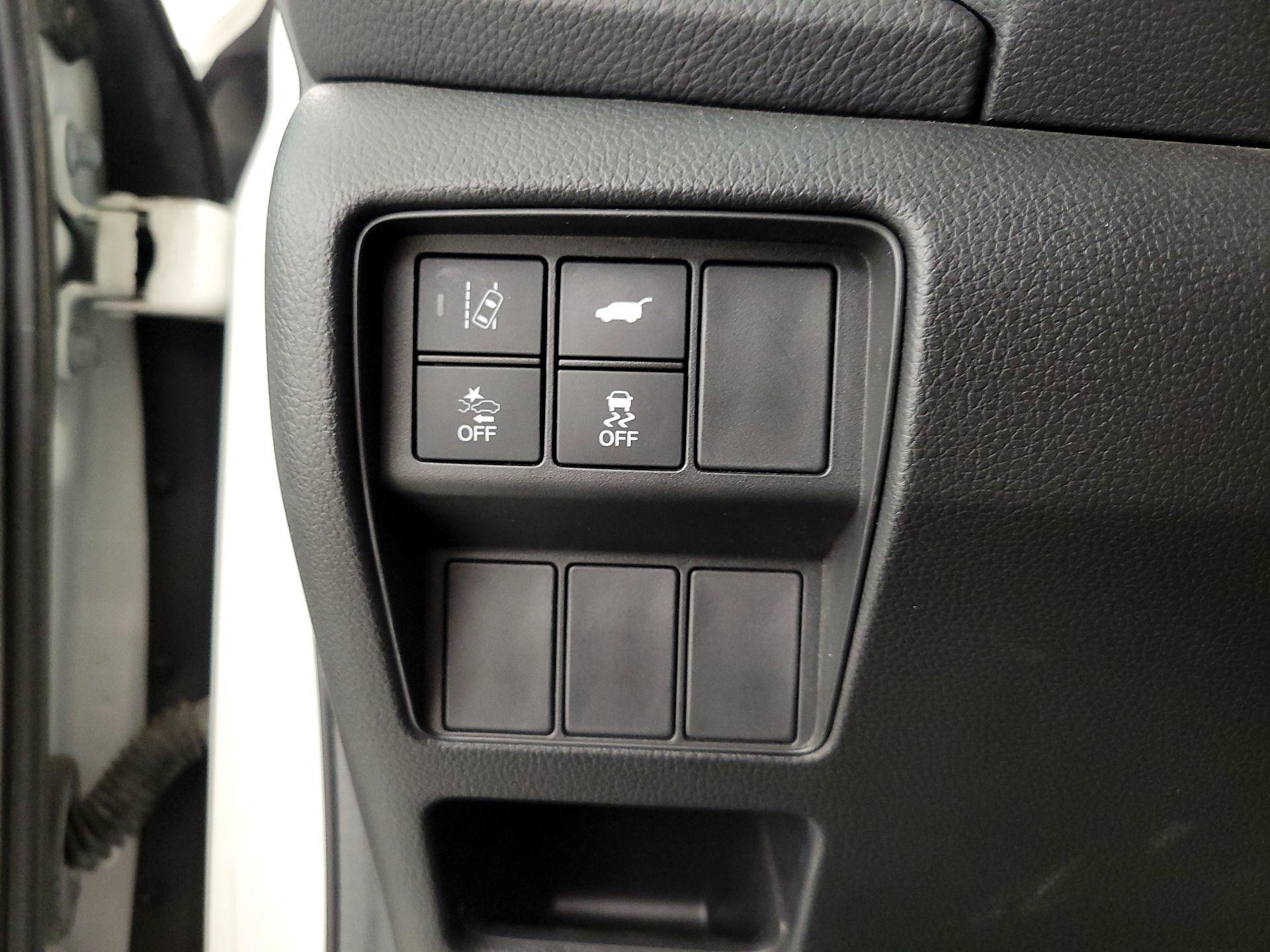Thumbnail: 2017 Honda CR-V - 13