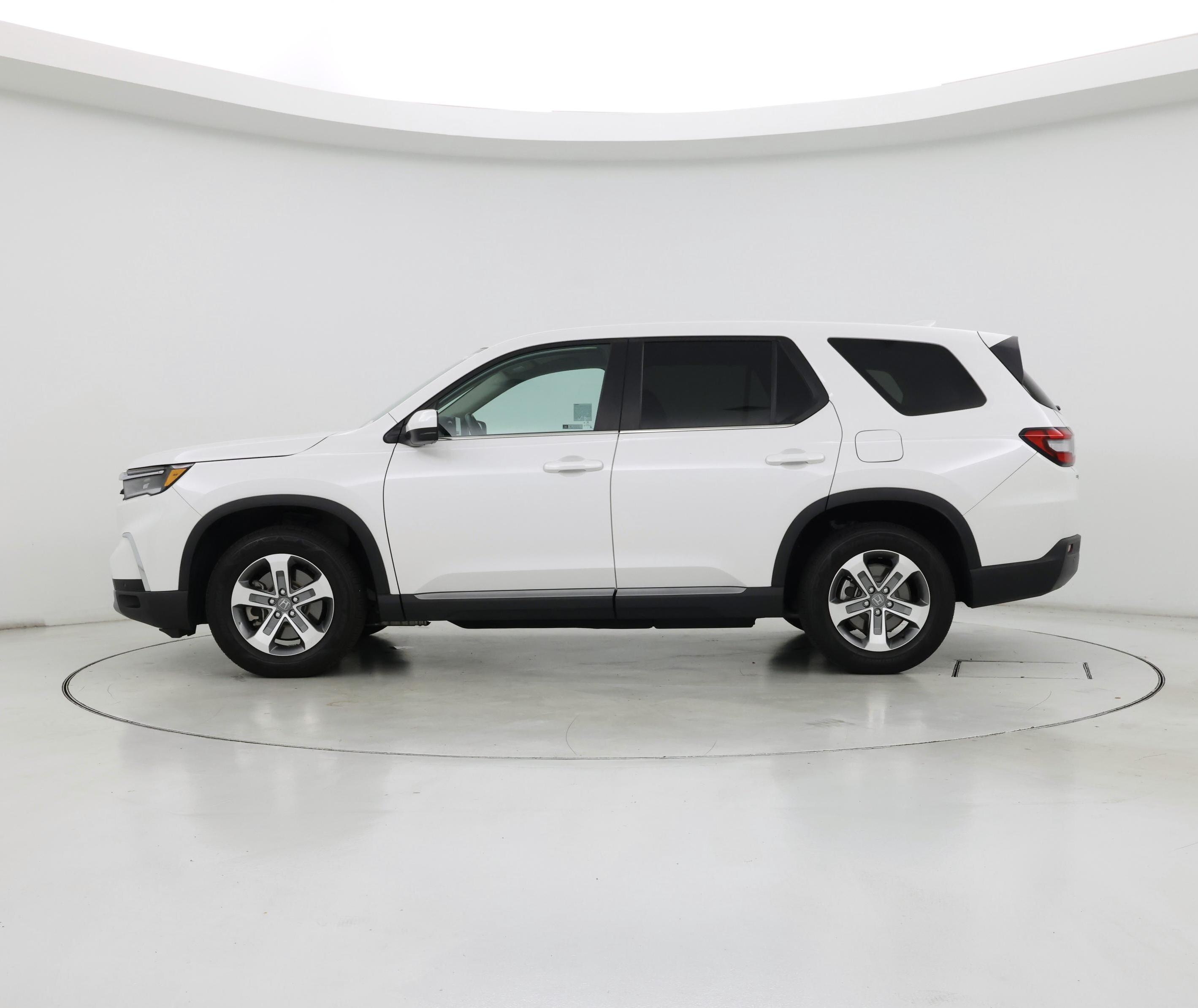 Thumbnail: 2024 Honda Pilot - 3