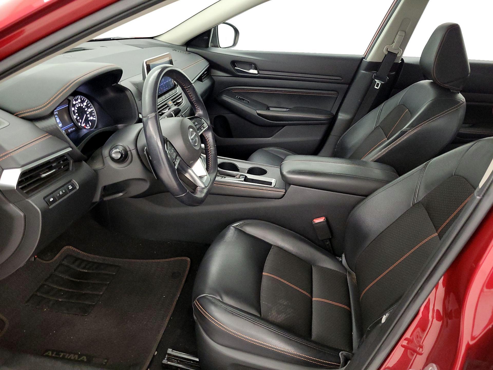 Thumbnail: 2019 Nissan Altima - 11