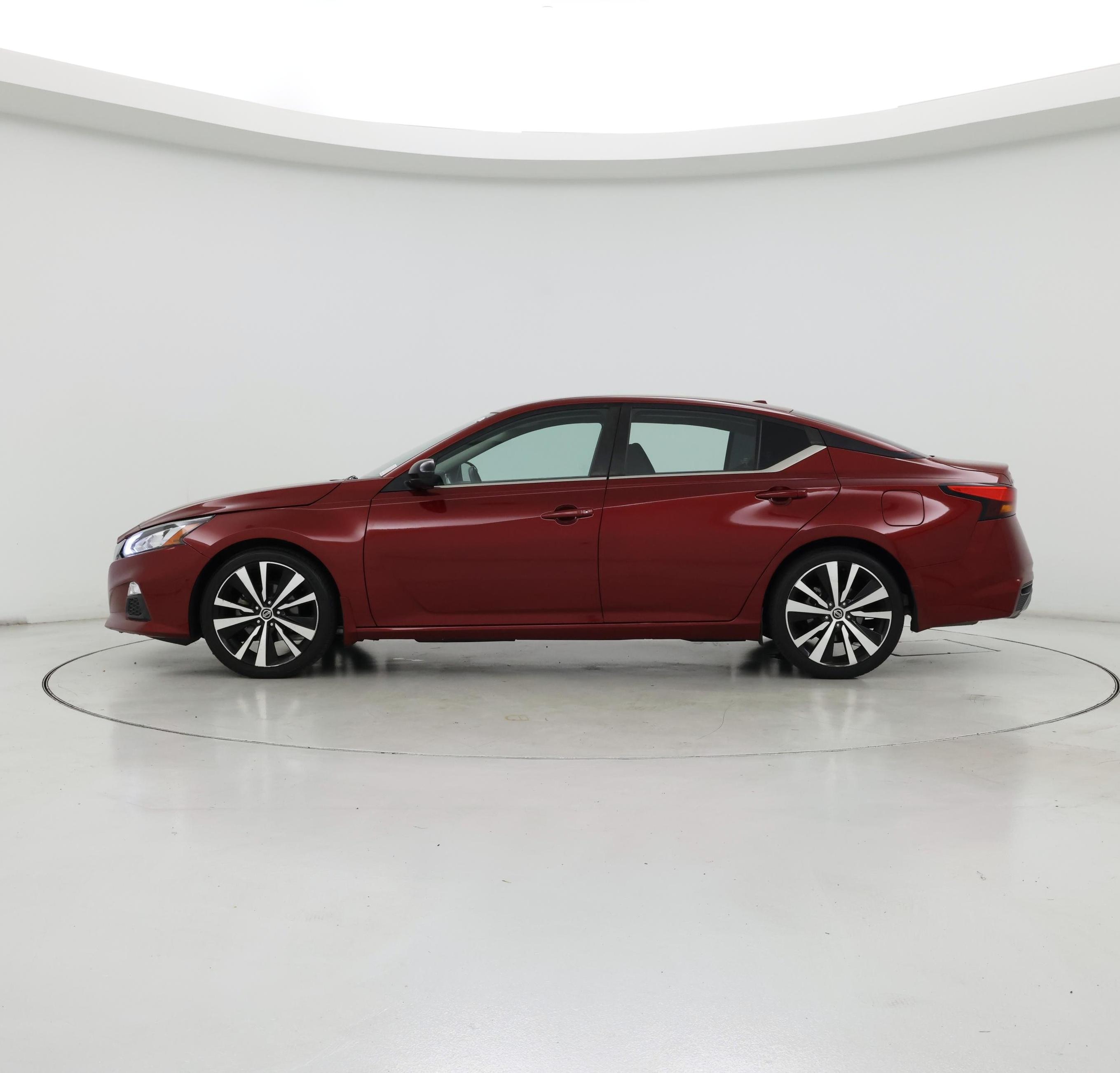 Thumbnail: 2019 Nissan Altima - 3