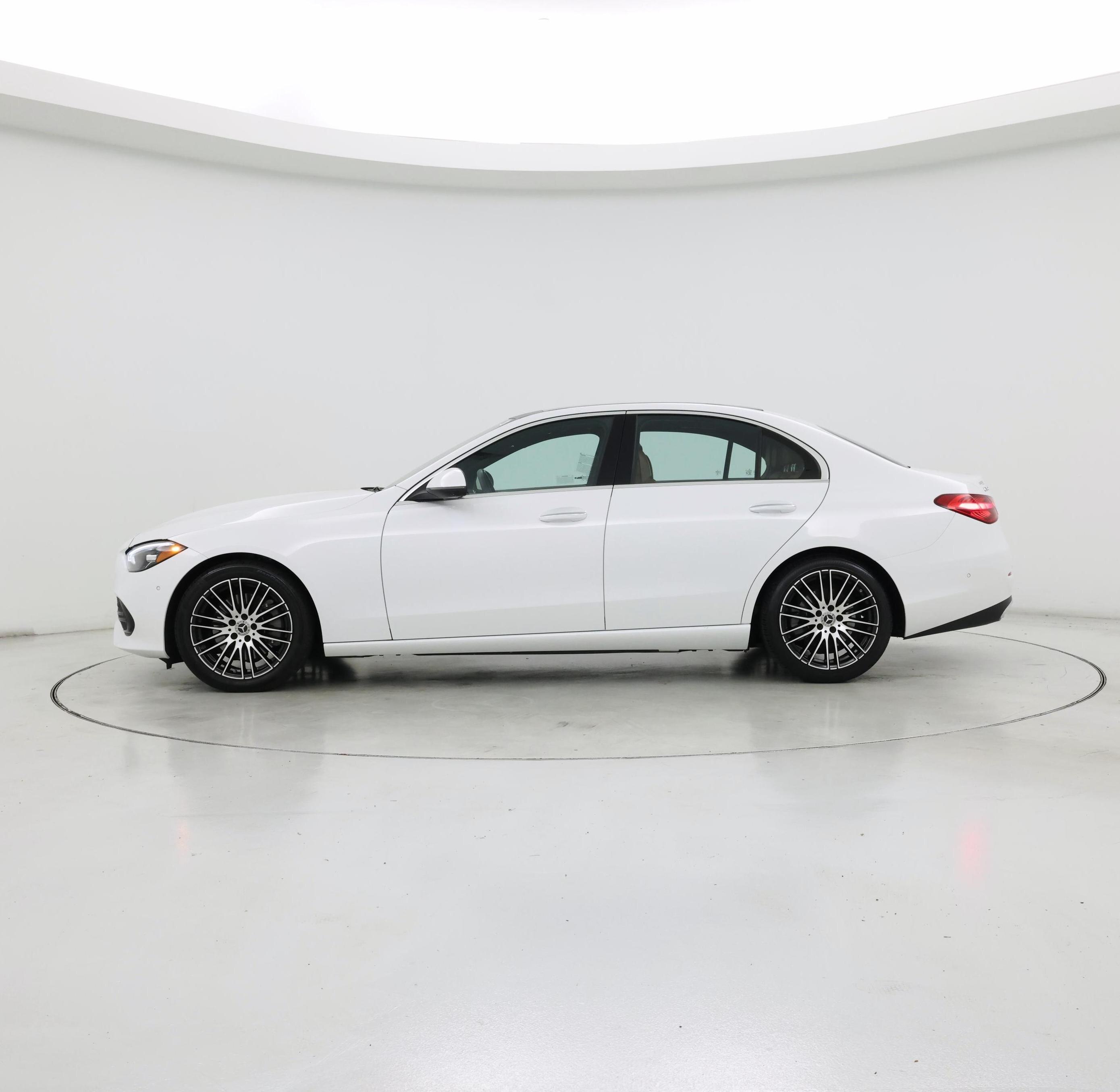 Thumbnail: 2022 Mercedes-Benz C-Class - 3