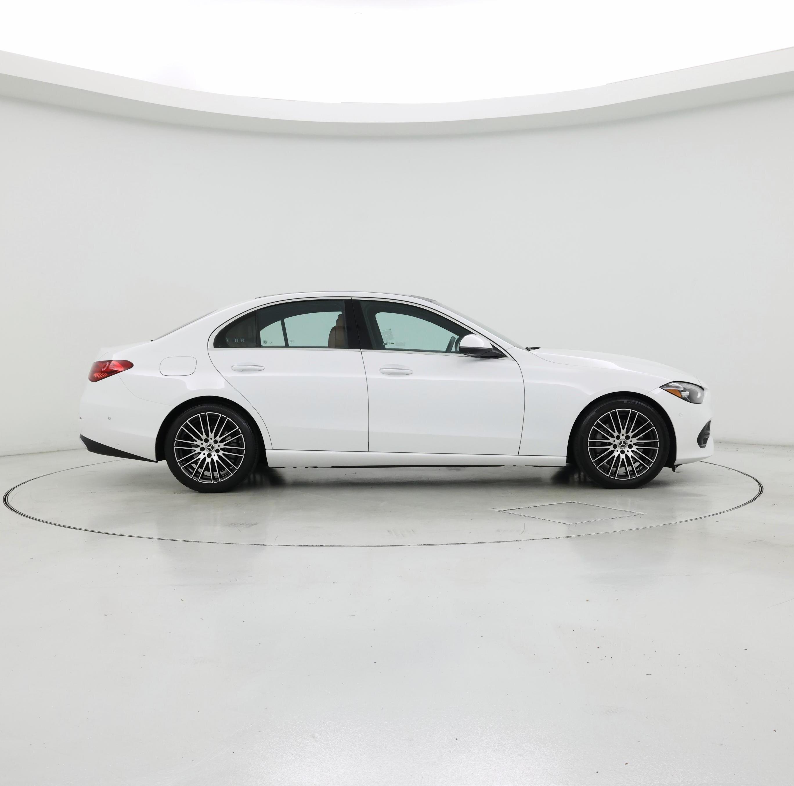 Thumbnail: 2022 Mercedes-Benz C-Class - 7