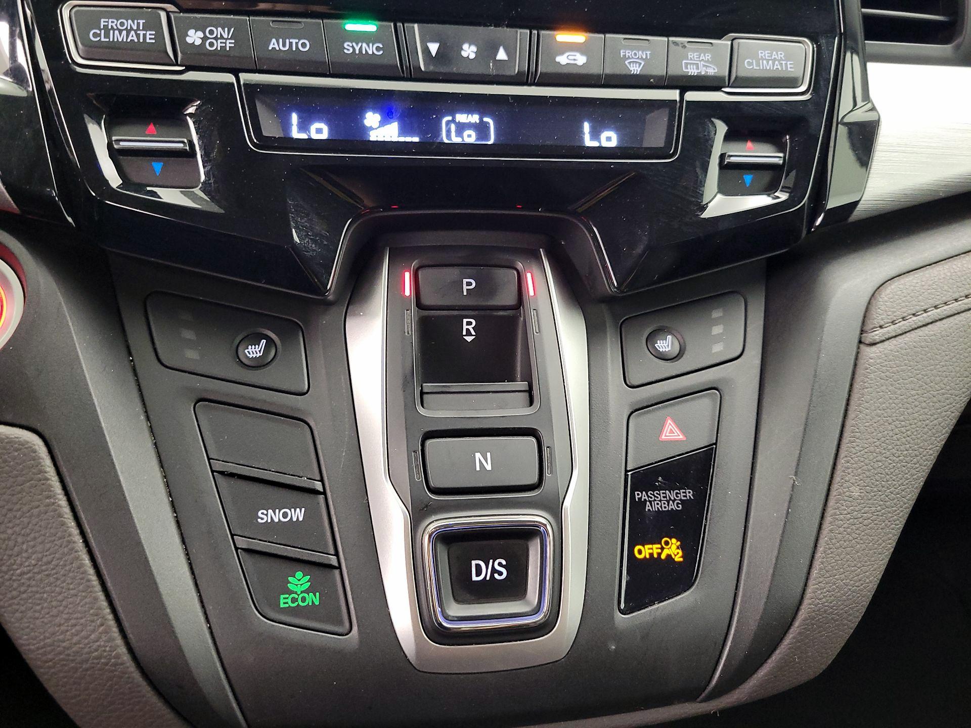 Thumbnail: 2019 Honda Odyssey - 17