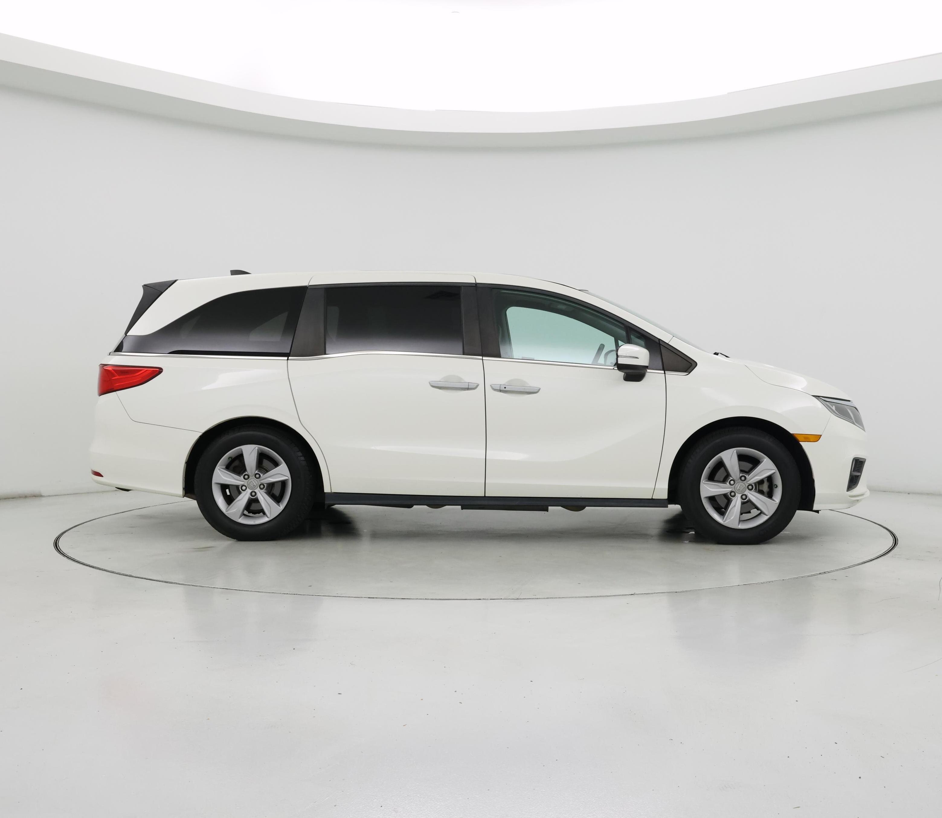 Thumbnail: 2019 Honda Odyssey - 7