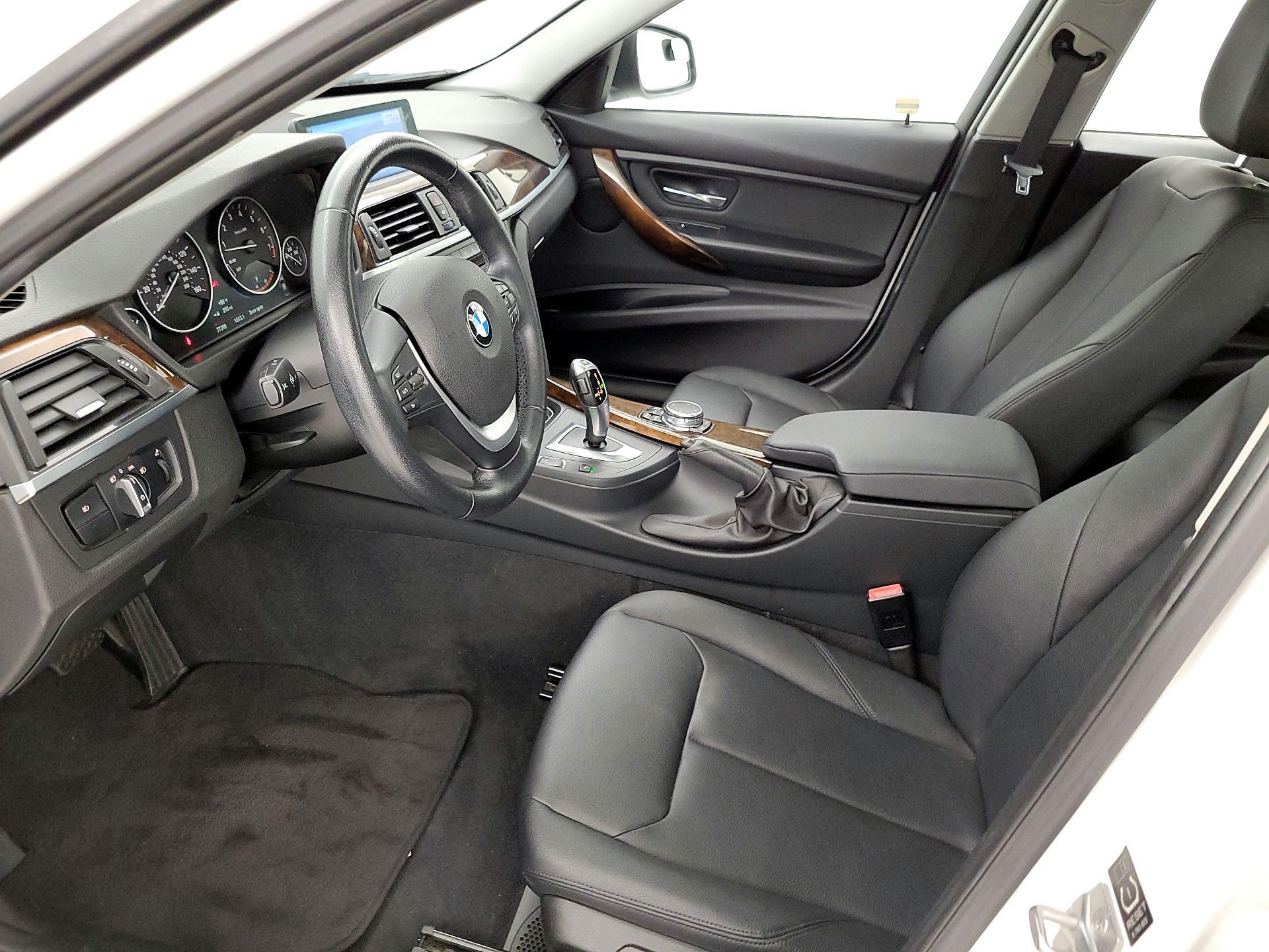 Thumbnail: 2015 BMW 3 Series - 11