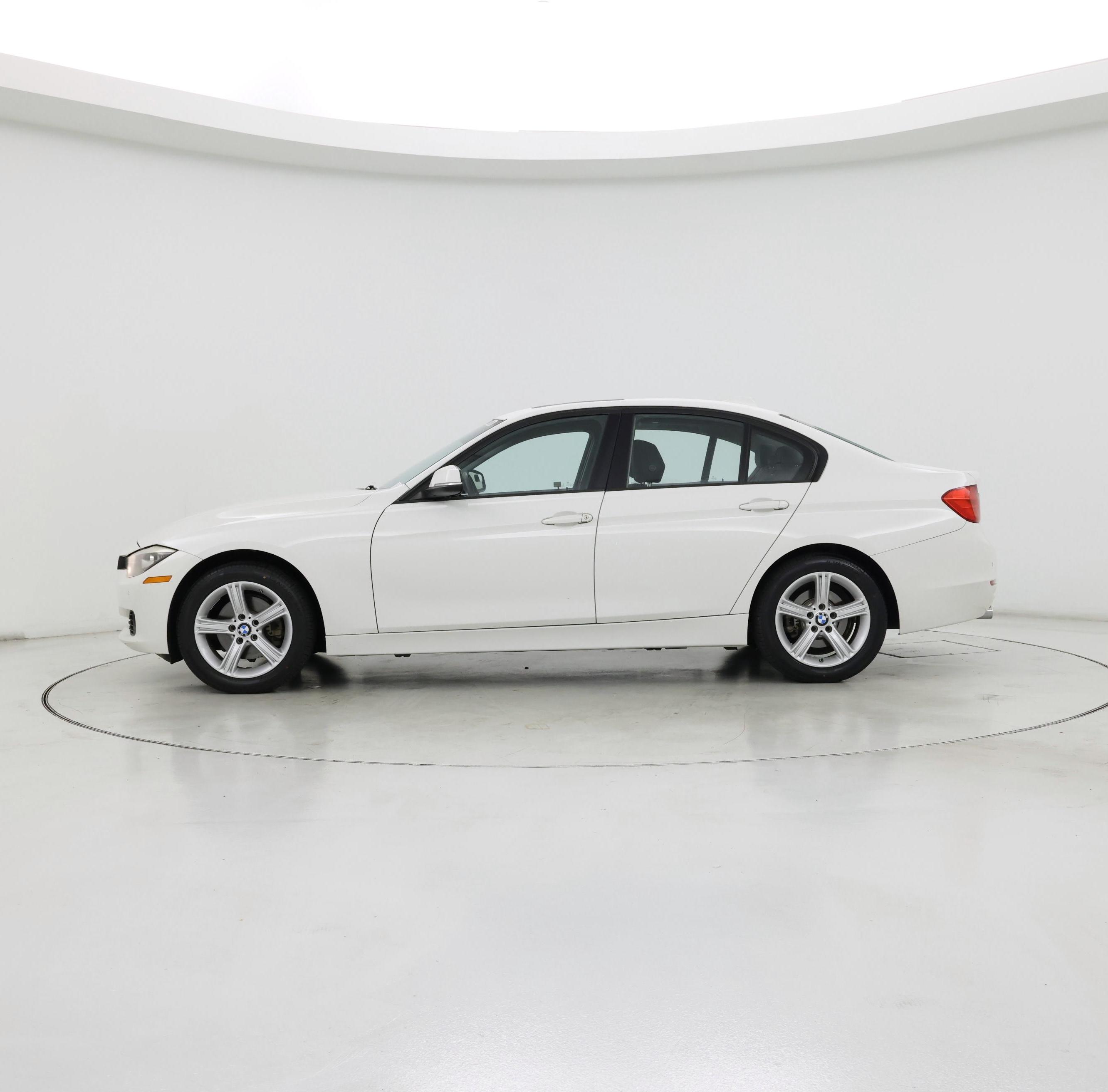 Thumbnail: 2015 BMW 3 Series - 3