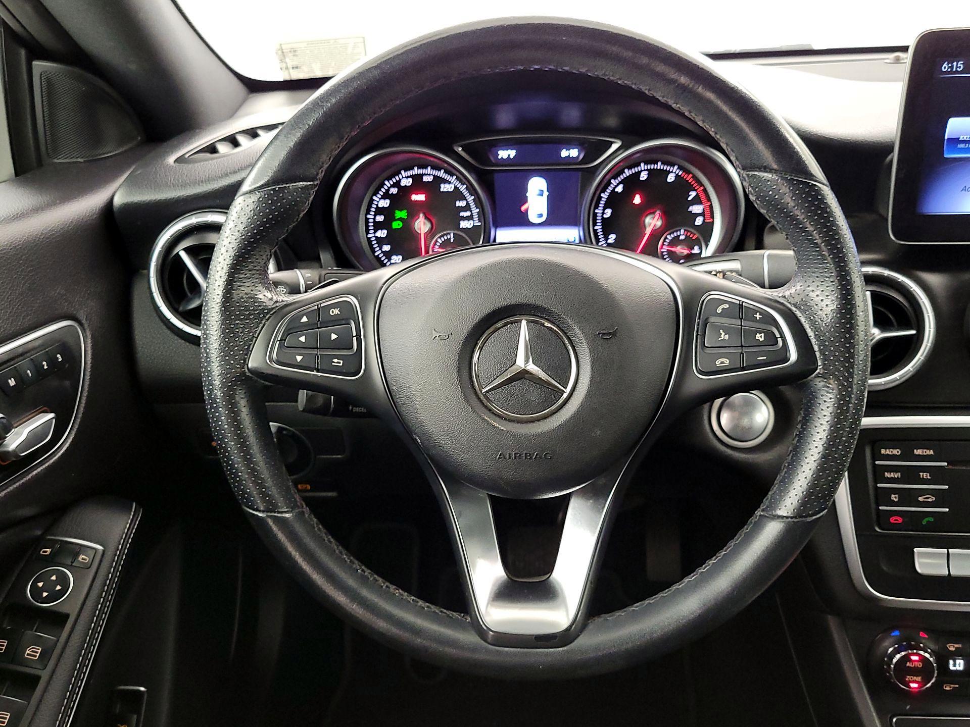Thumbnail: 2019 Mercedes-Benz CLA - 10