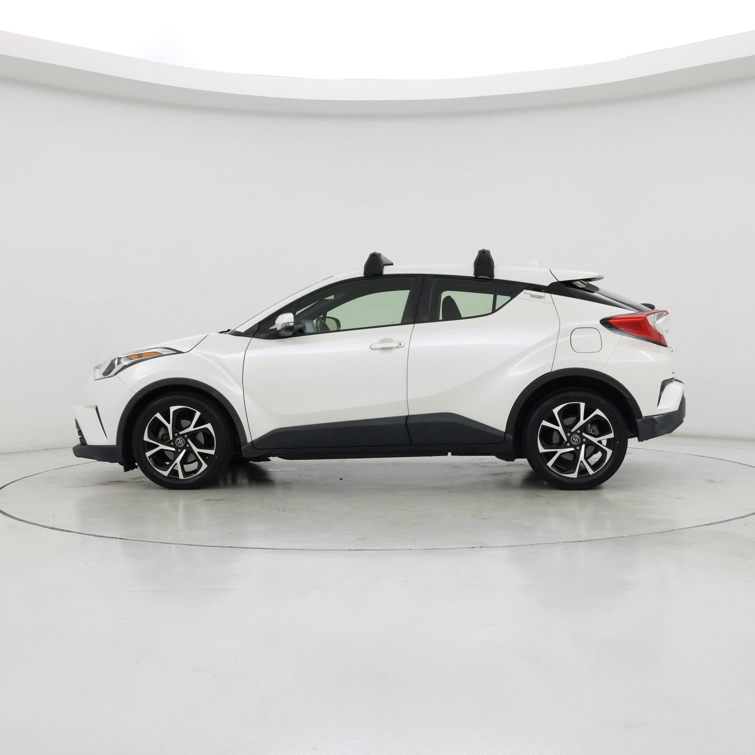 Thumbnail: 2019 Toyota C-HR - 3