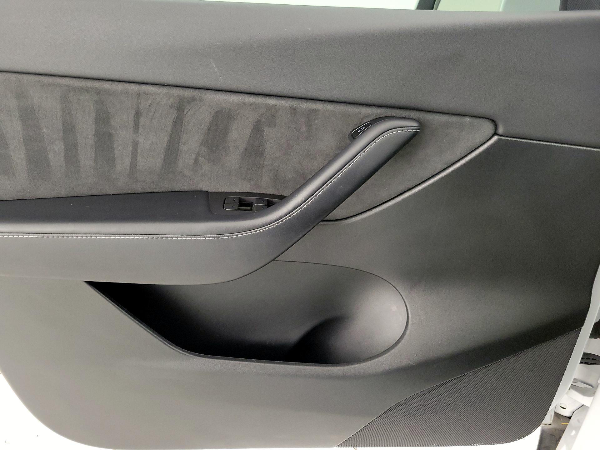 Thumbnail: 2021 Tesla Model Y - 12