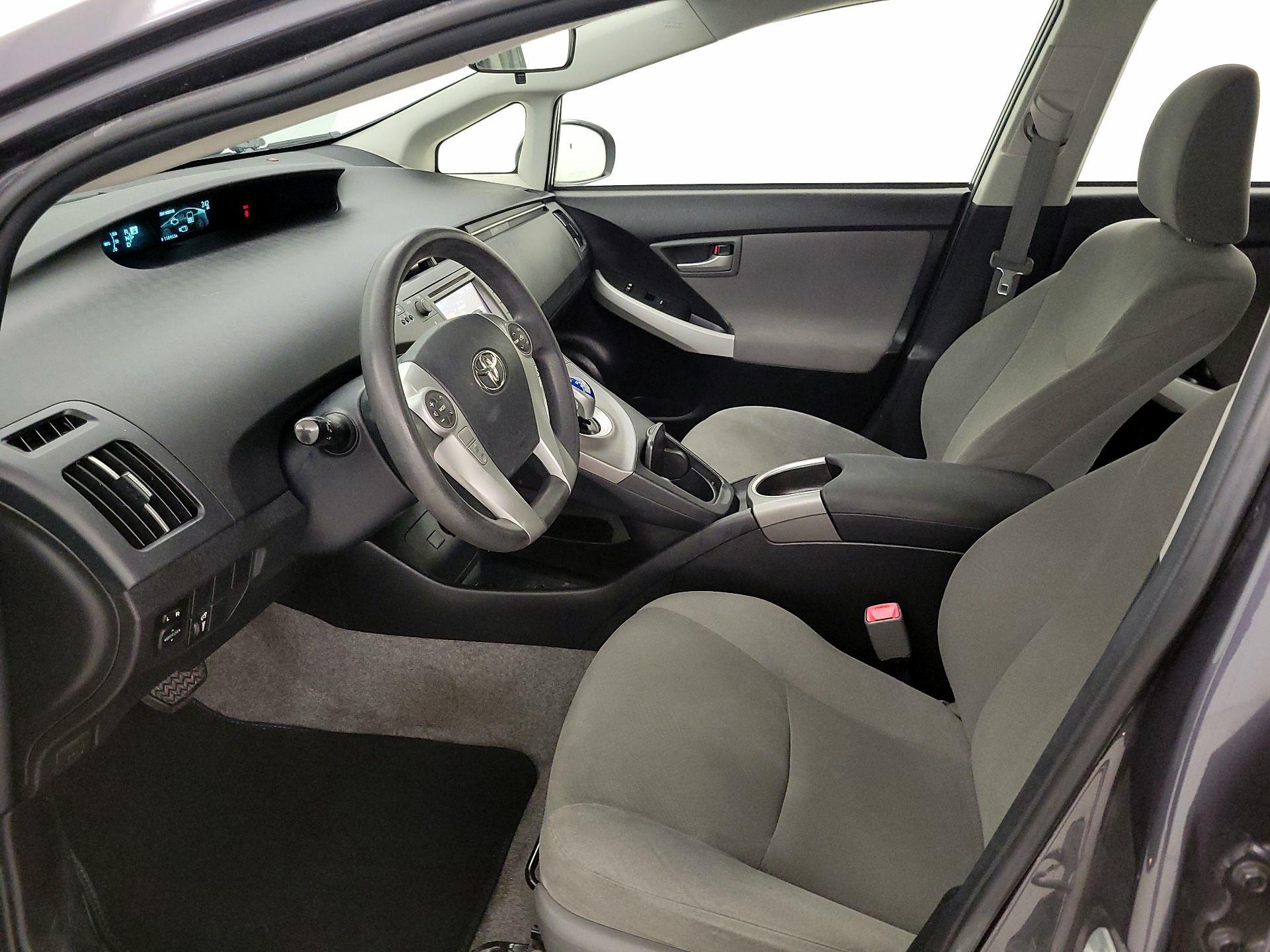 Thumbnail: 2013 Toyota Prius - 11