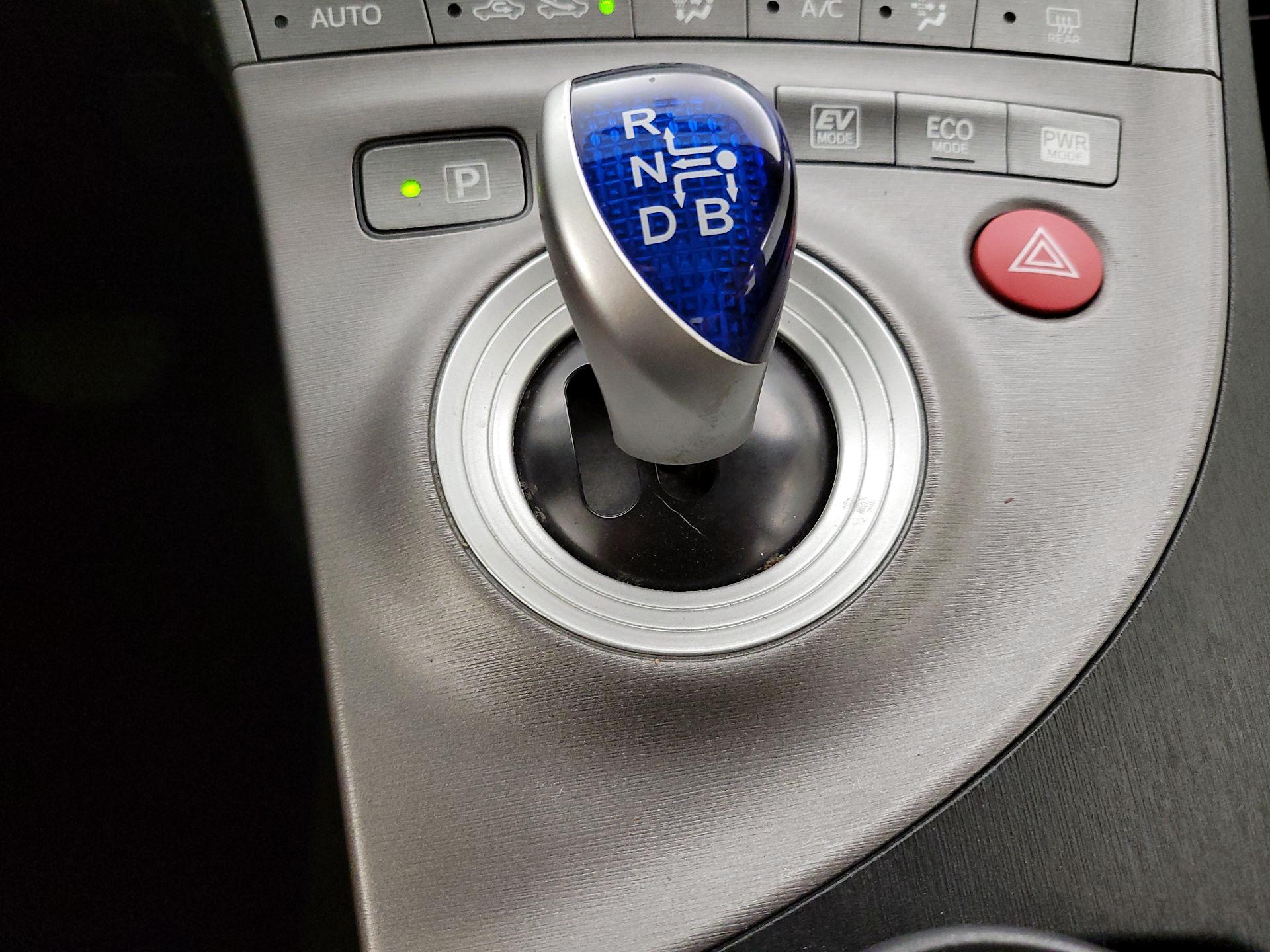 Thumbnail: 2013 Toyota Prius - 16