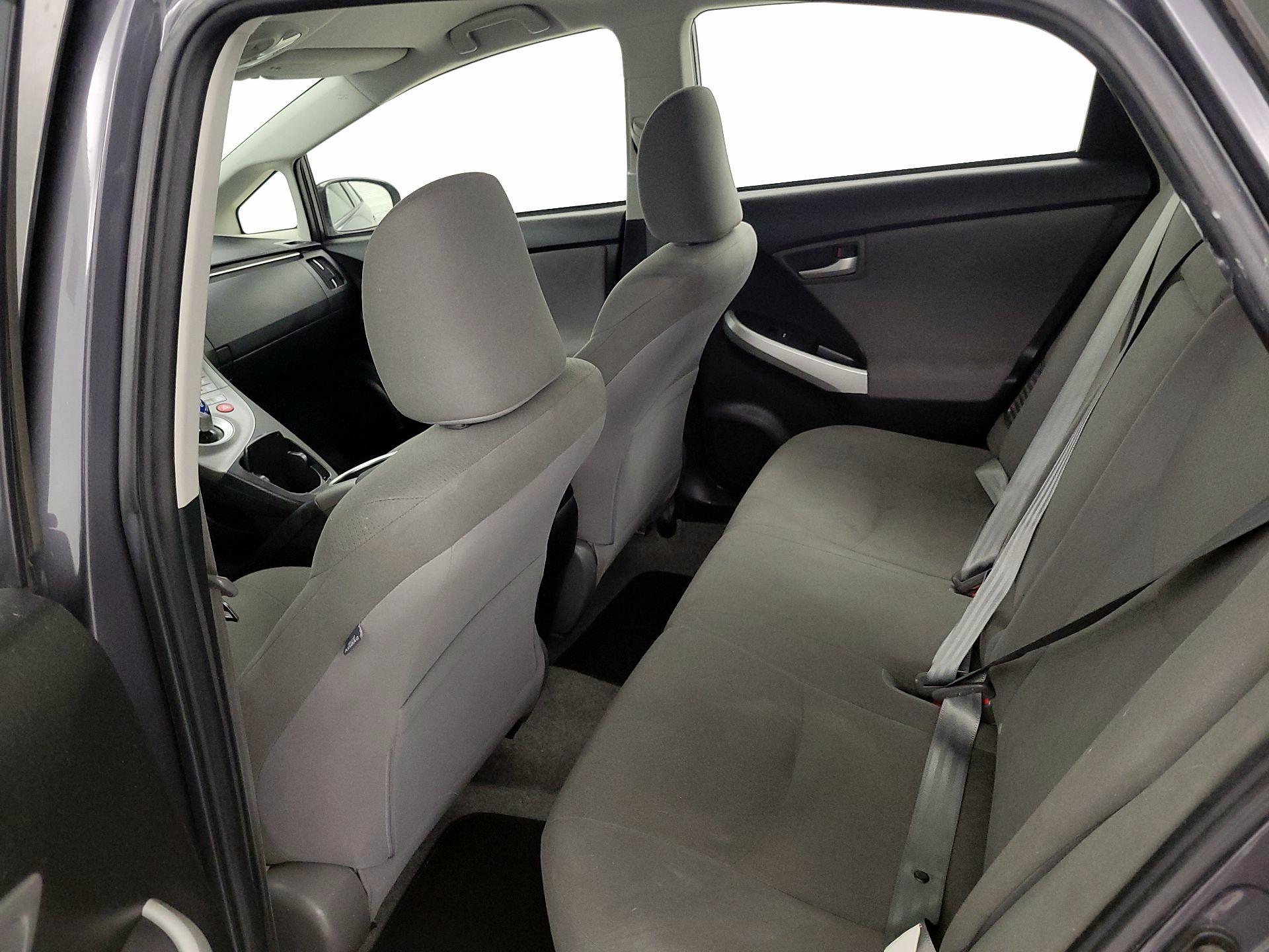 Thumbnail: 2013 Toyota Prius - 17