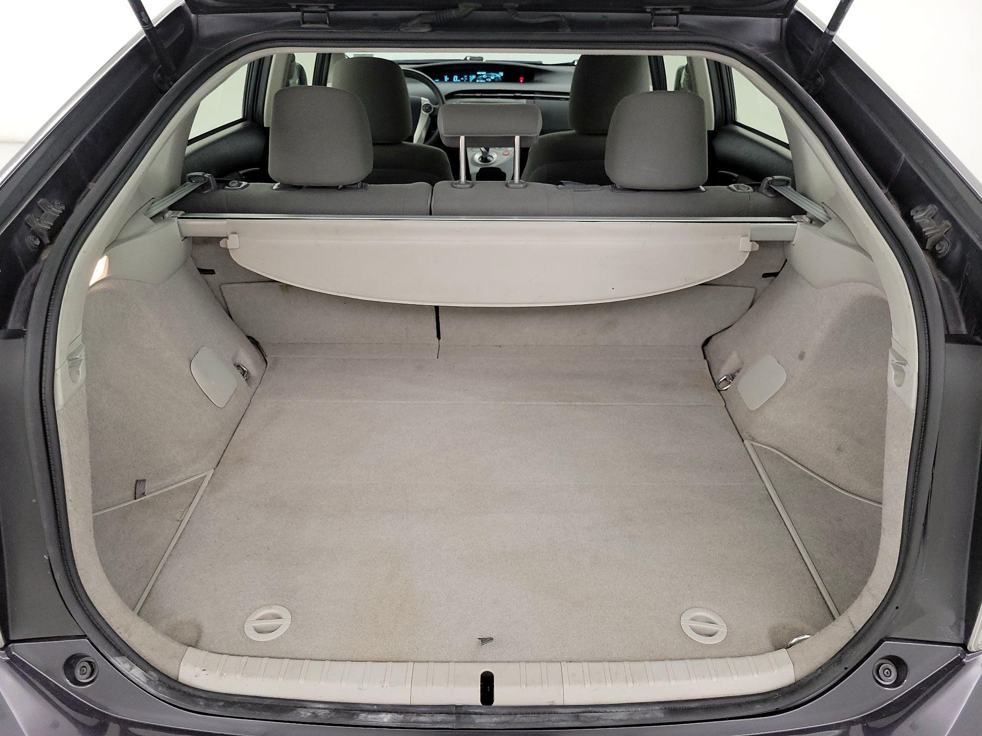 Thumbnail: 2013 Toyota Prius - 18
