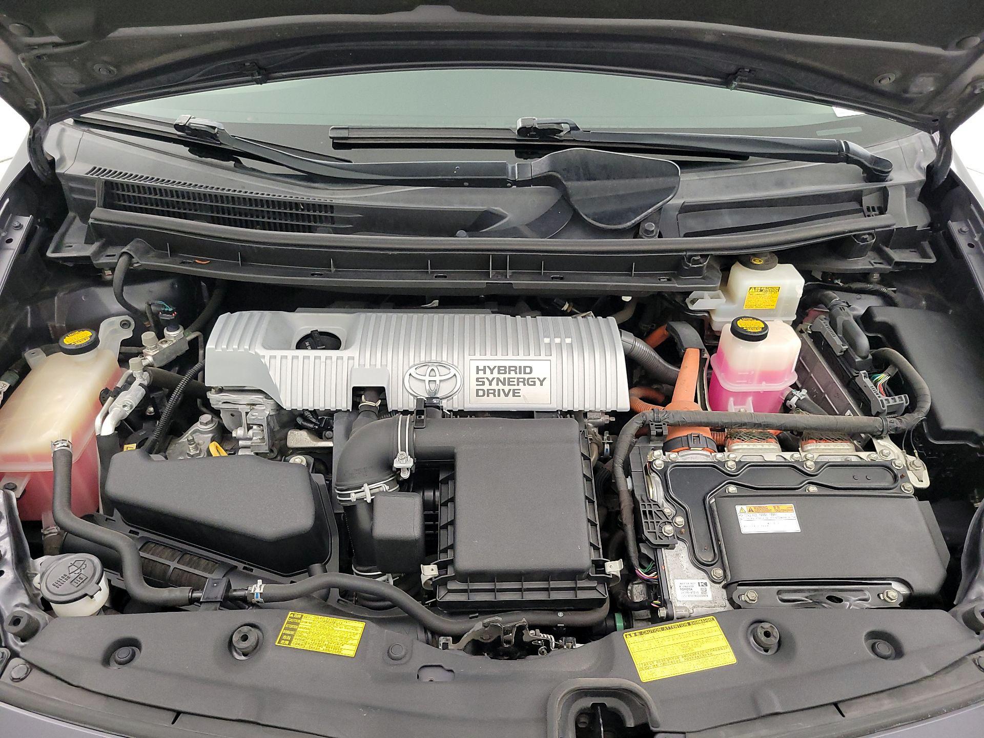 Thumbnail: 2013 Toyota Prius - 19