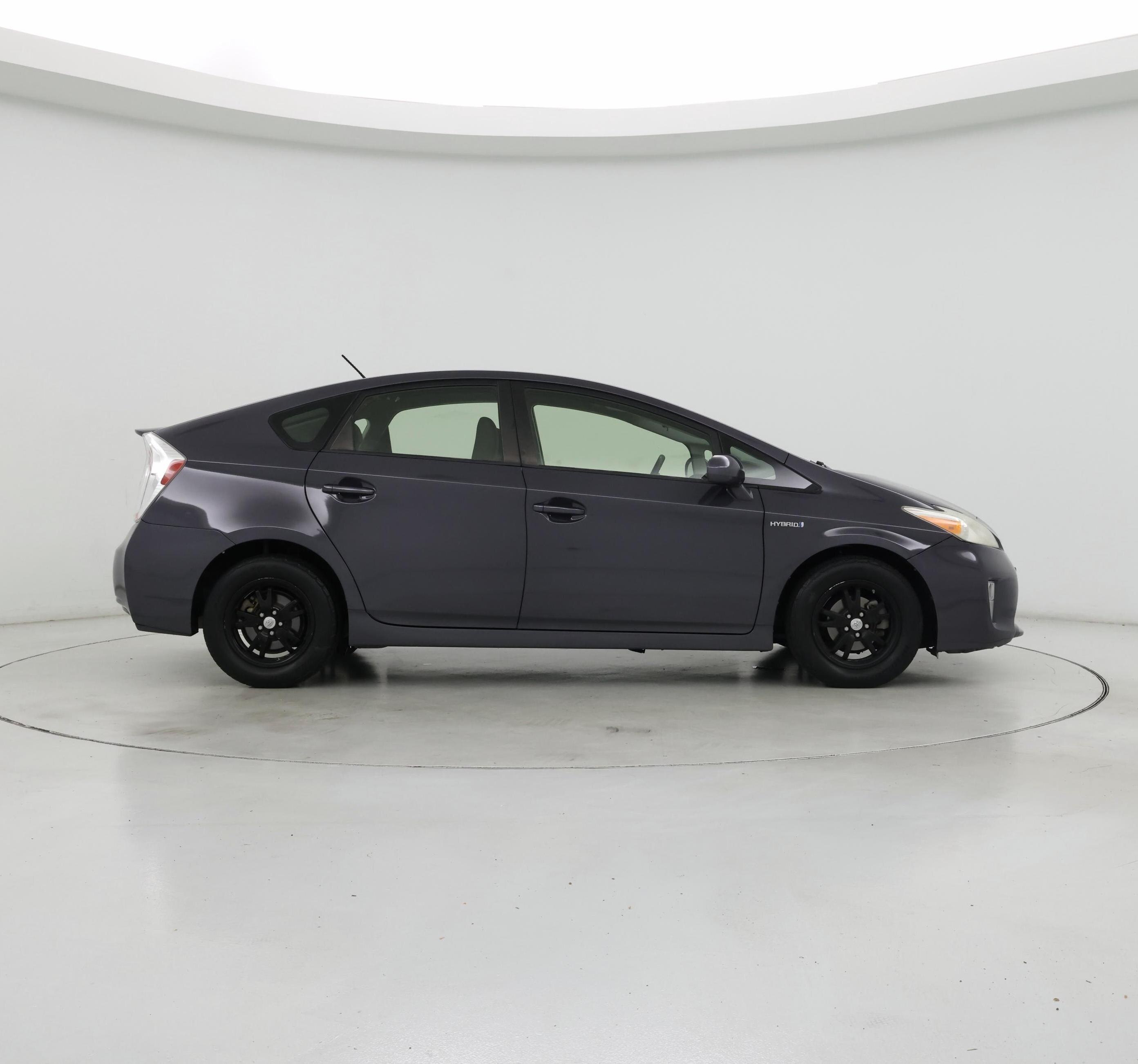 Thumbnail: 2013 Toyota Prius - 7