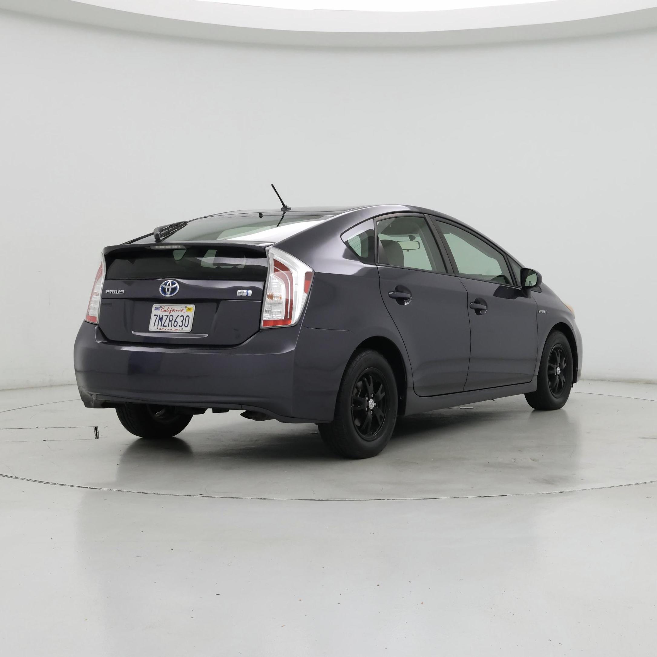 Thumbnail: 2013 Toyota Prius - 8