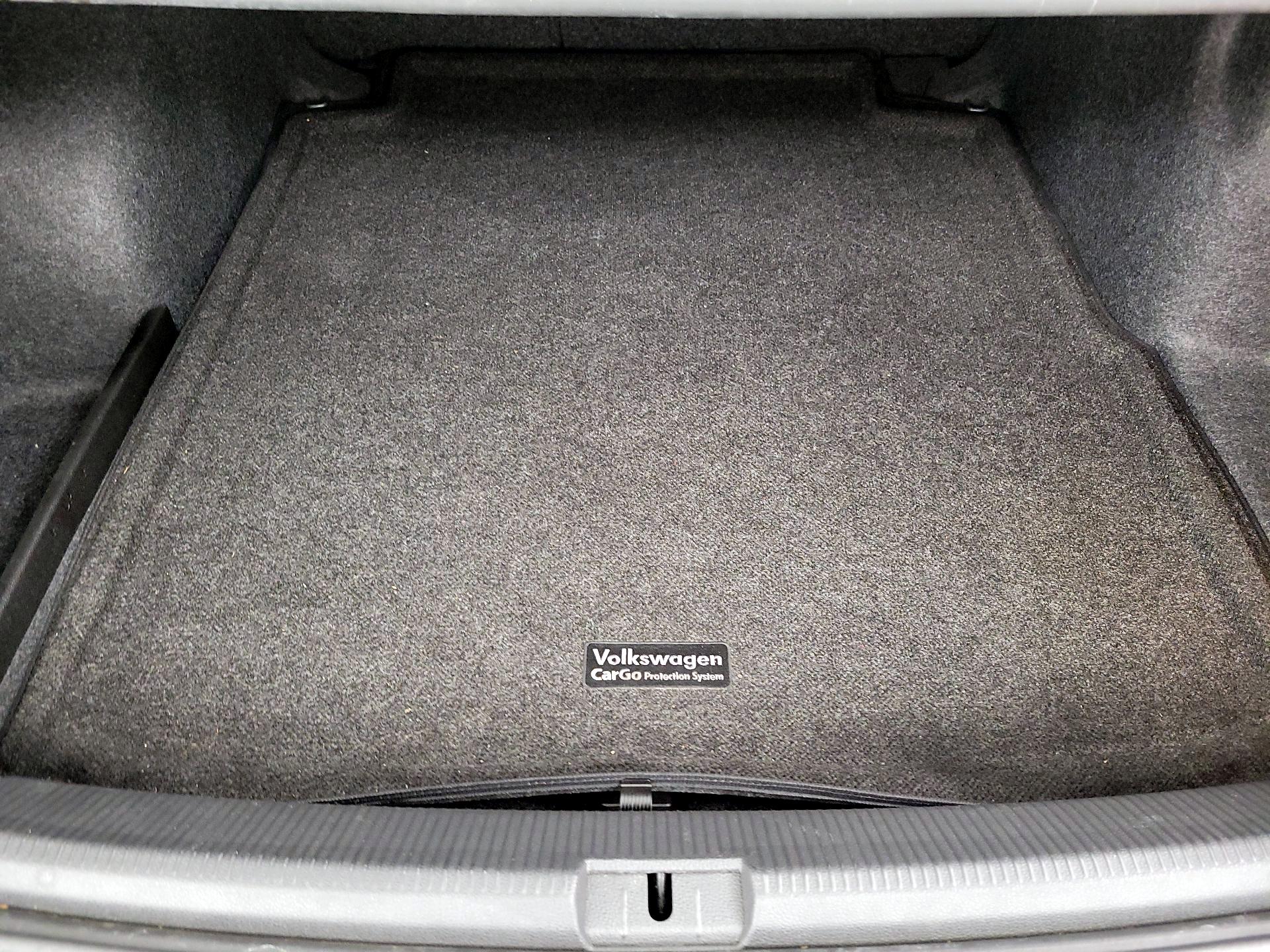 Thumbnail: 2014 Volkswagen Passat - 20